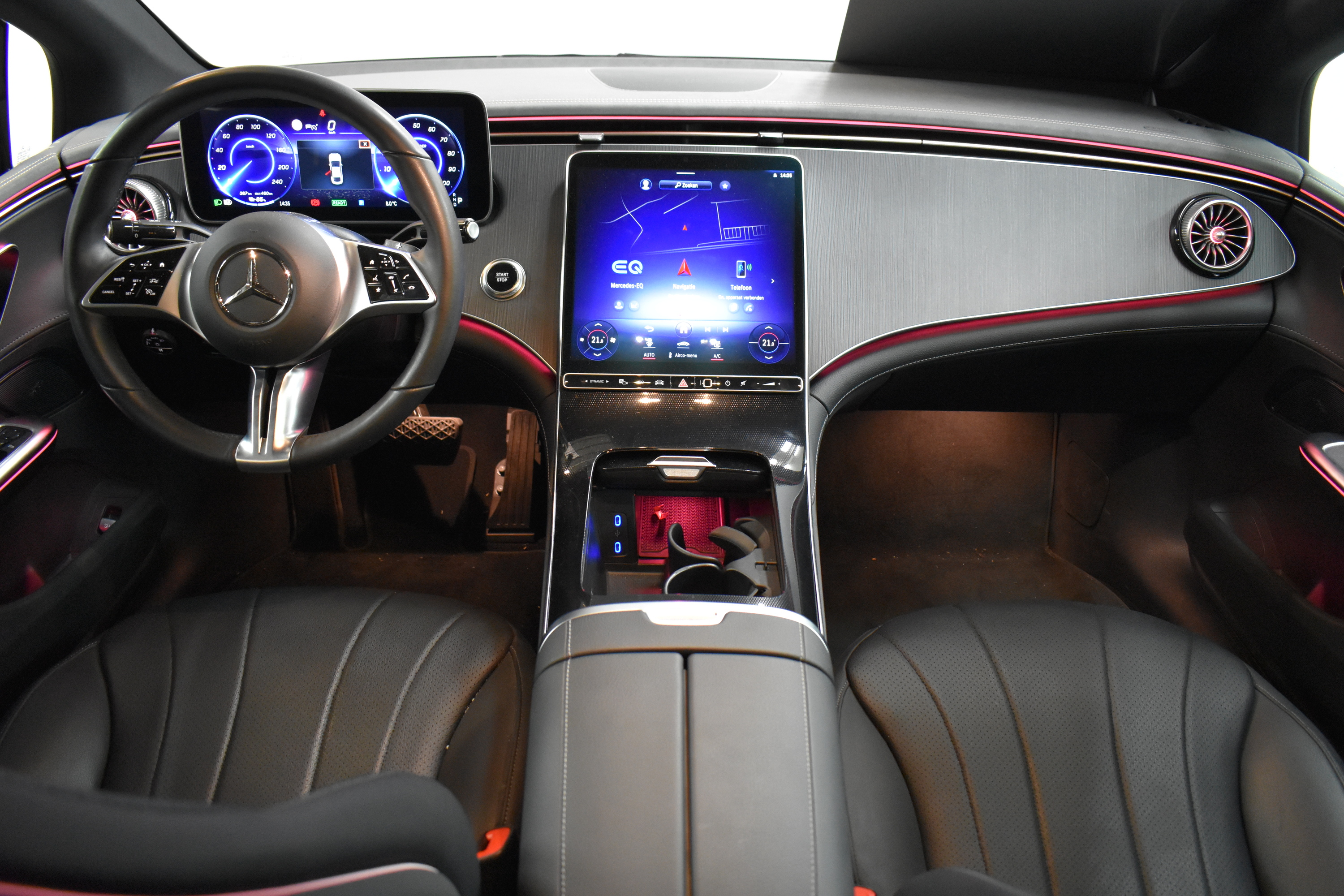Vehicle gallery image 12