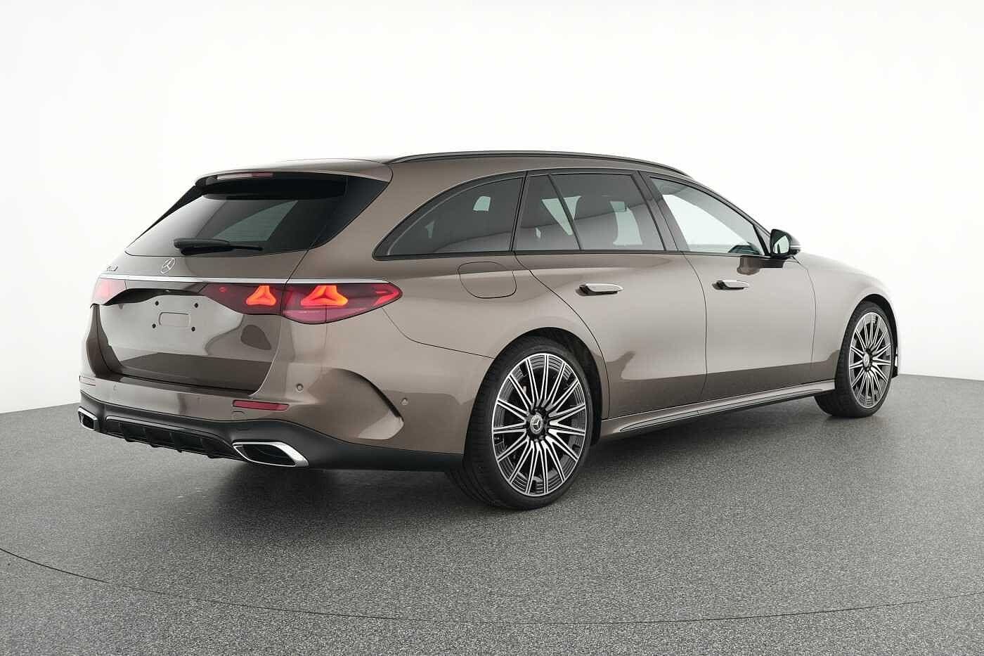 Vehicle gallery image 7
