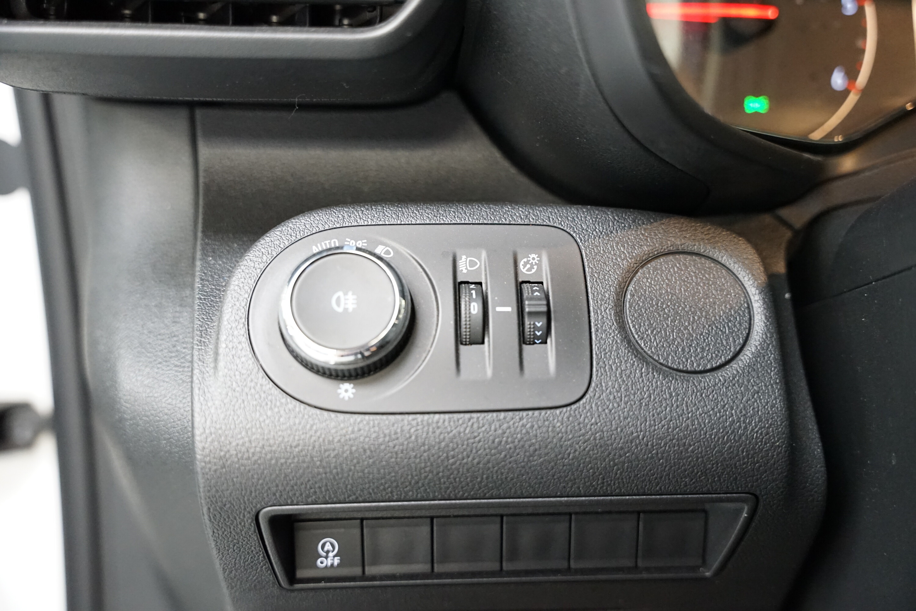 Vehicle gallery image 14