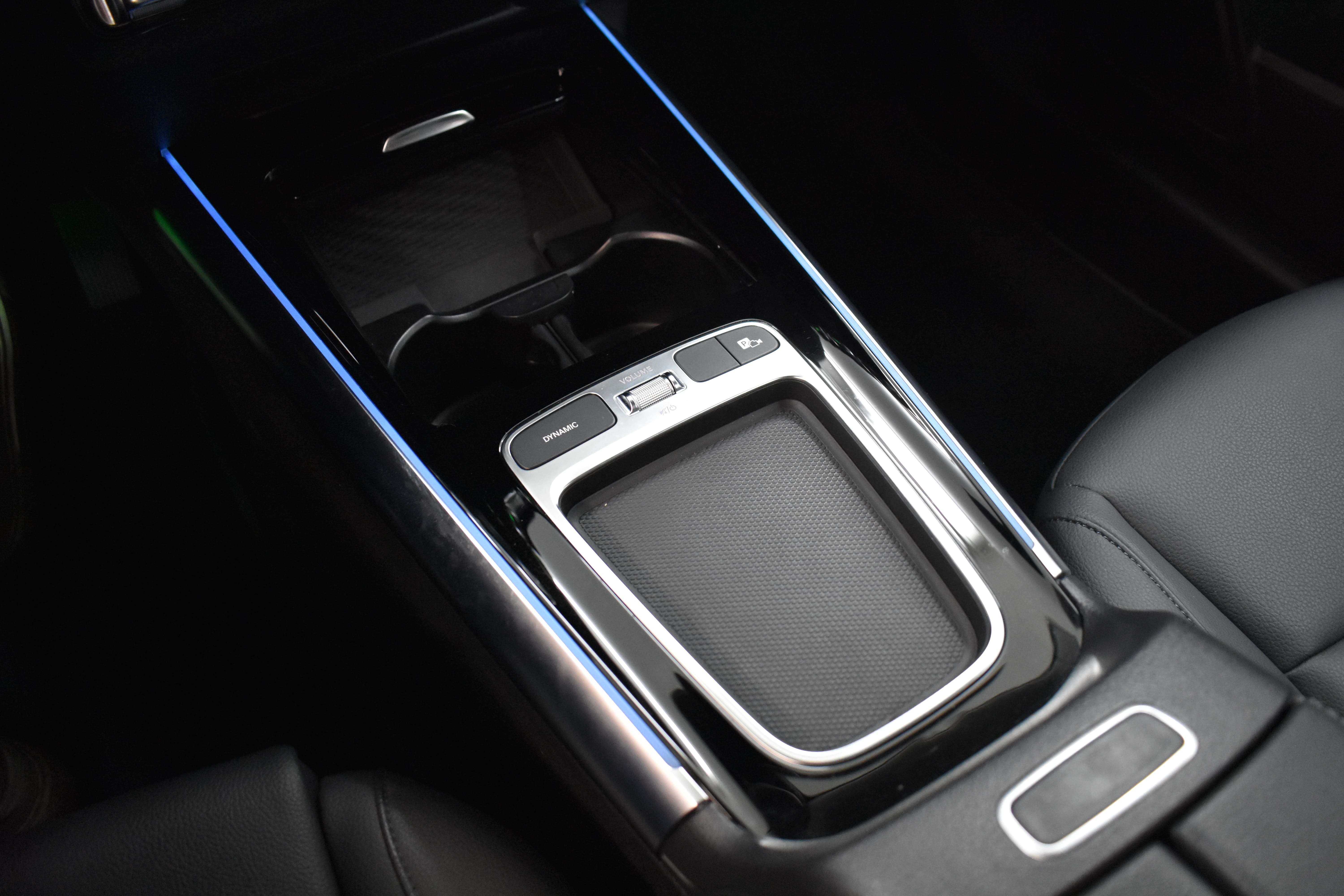 Vehicle gallery image 27