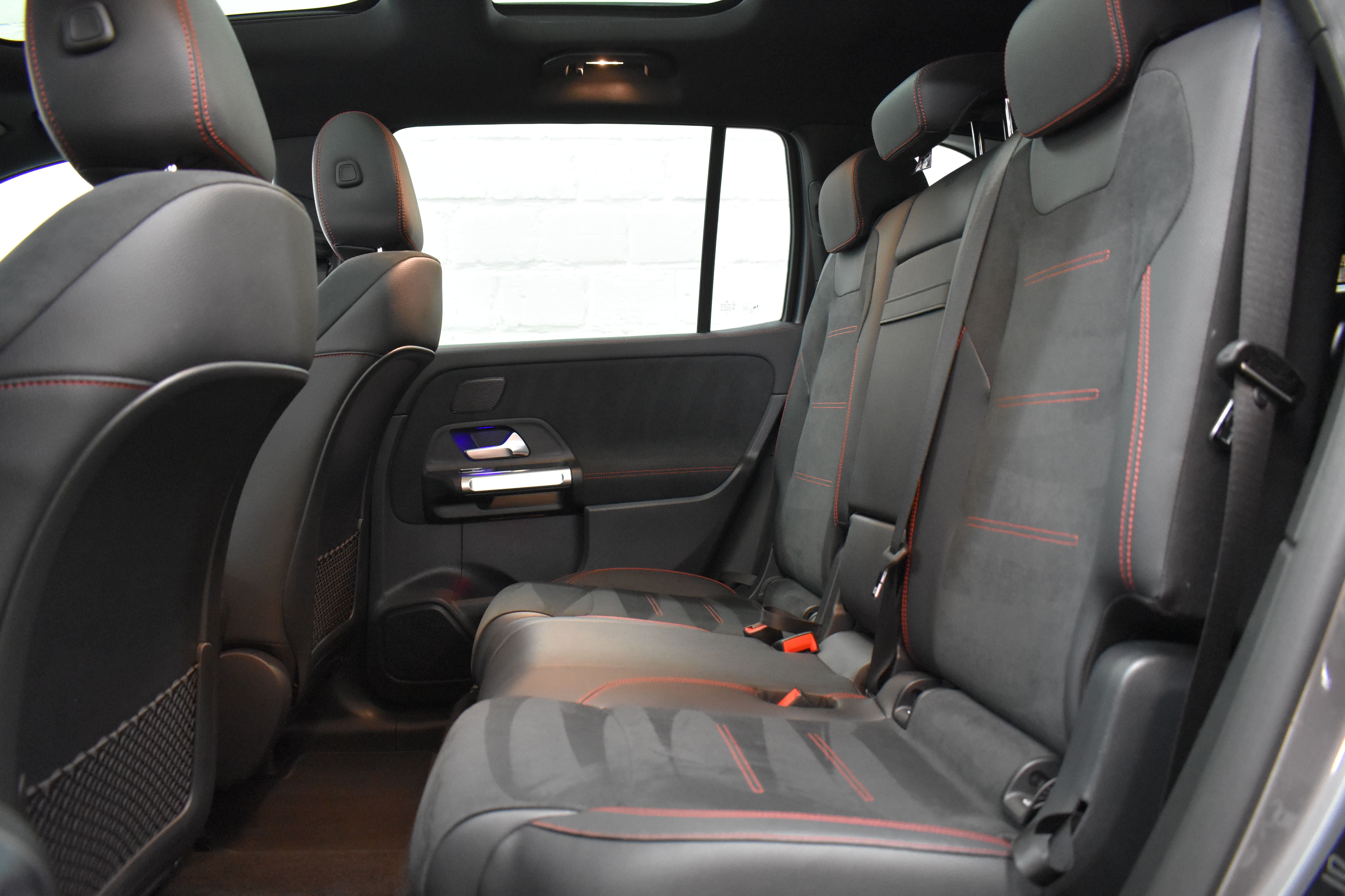 Vehicle gallery image 5
