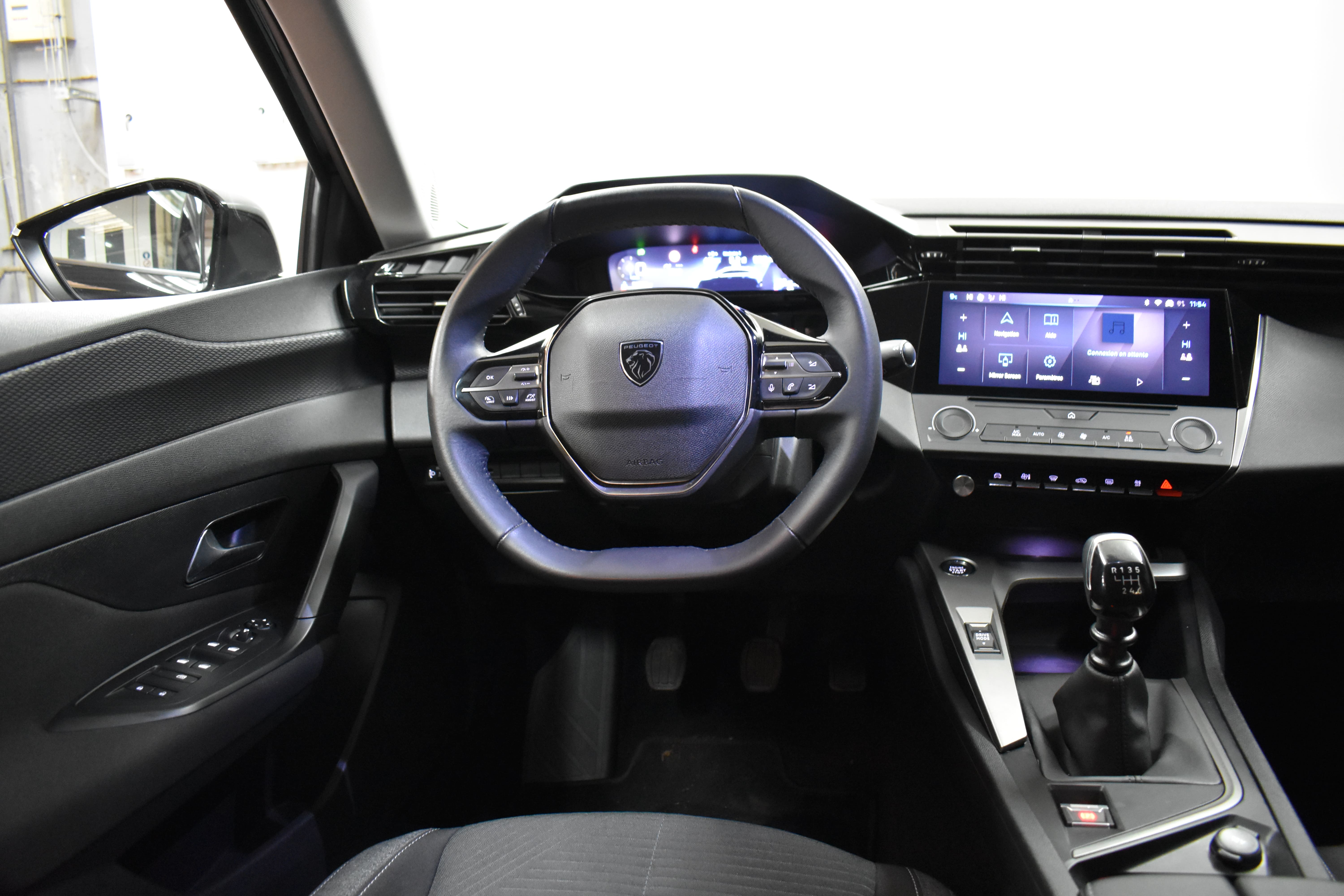 Vehicle gallery image 5