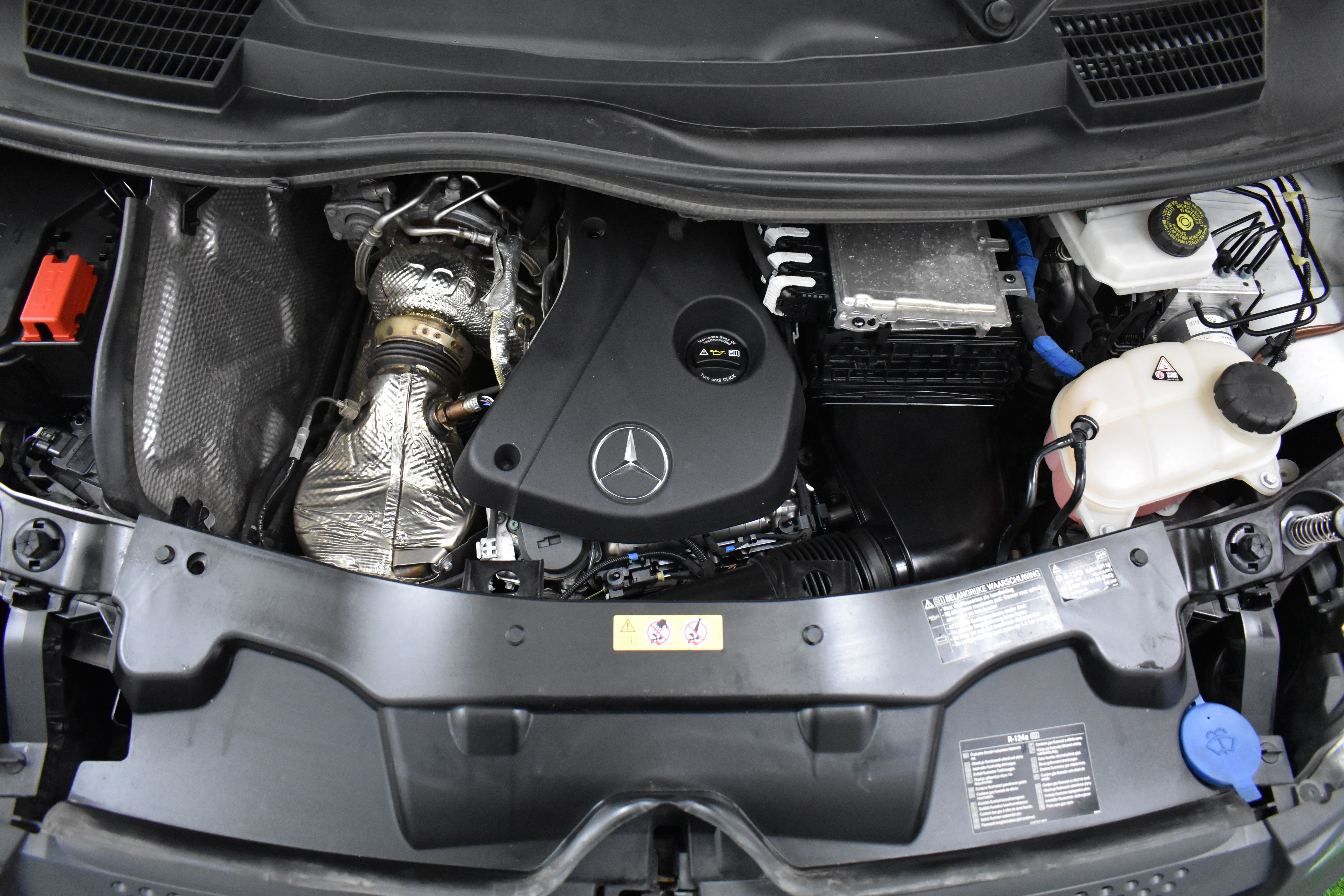 Vehicle gallery image 12
