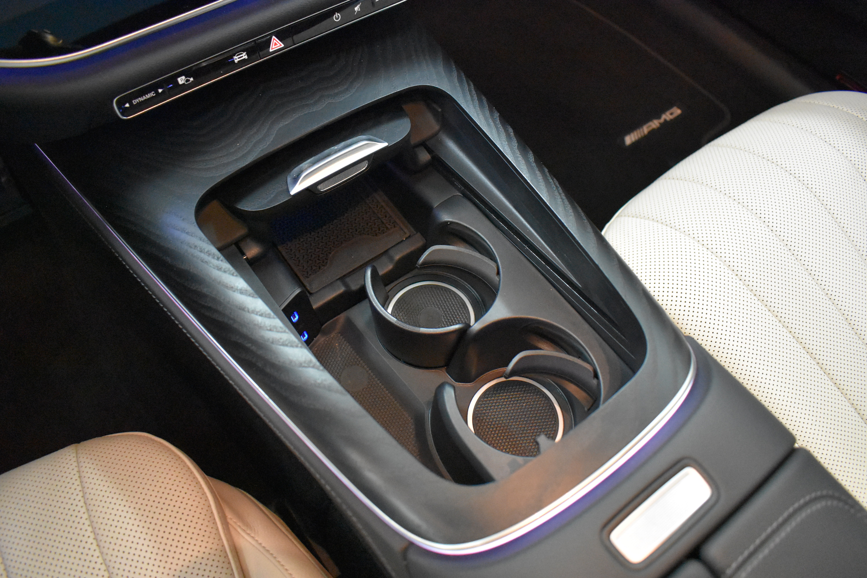 Vehicle gallery image 21