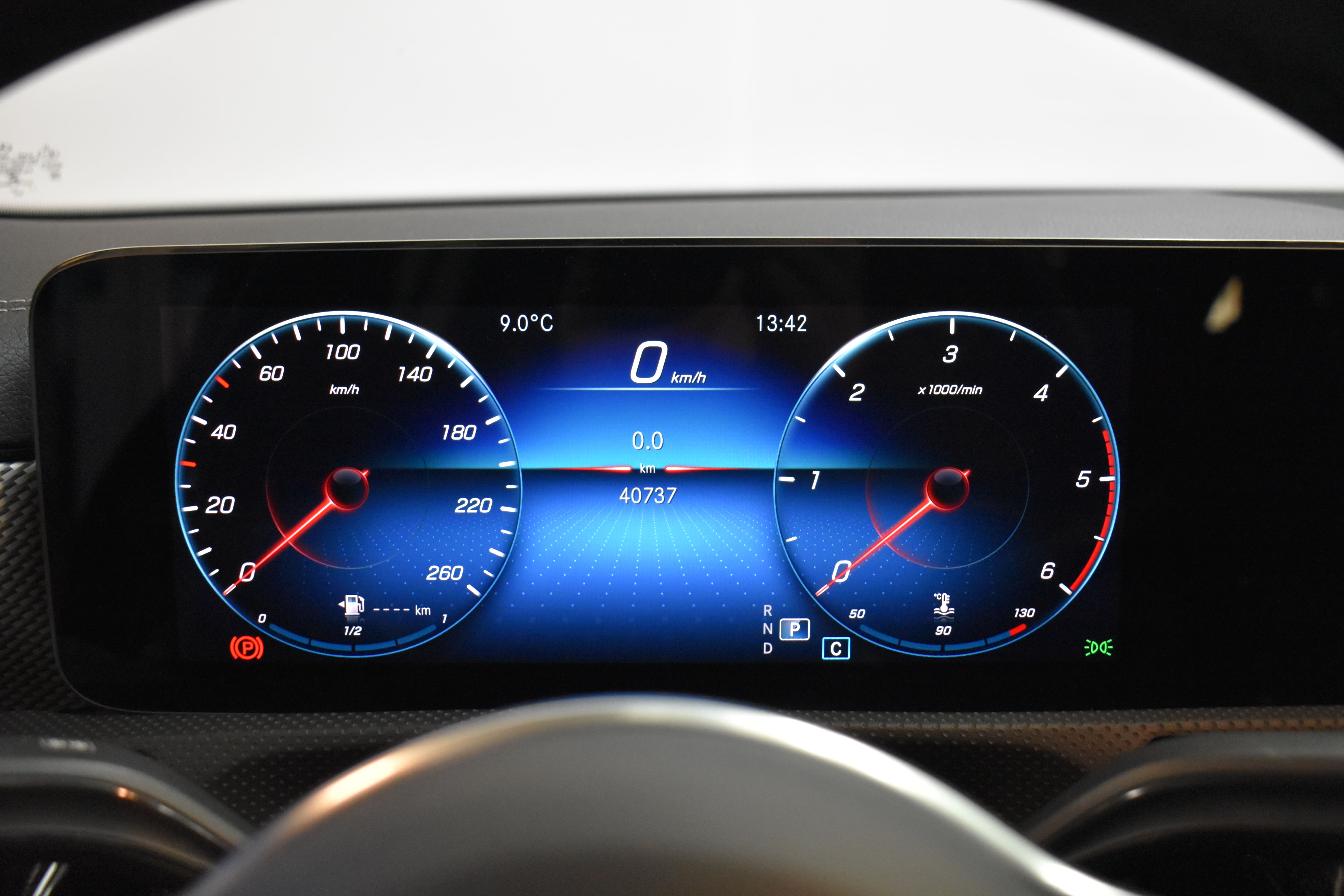 Vehicle gallery image 13