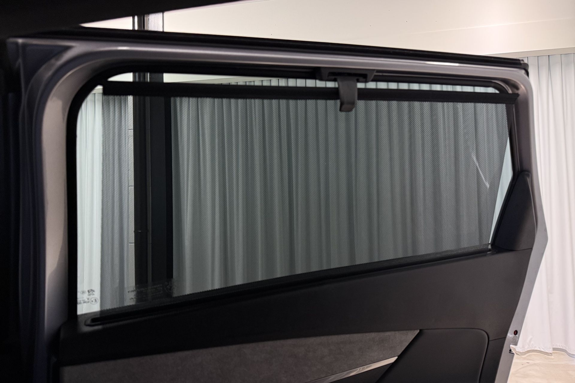 Vehicle gallery image 42