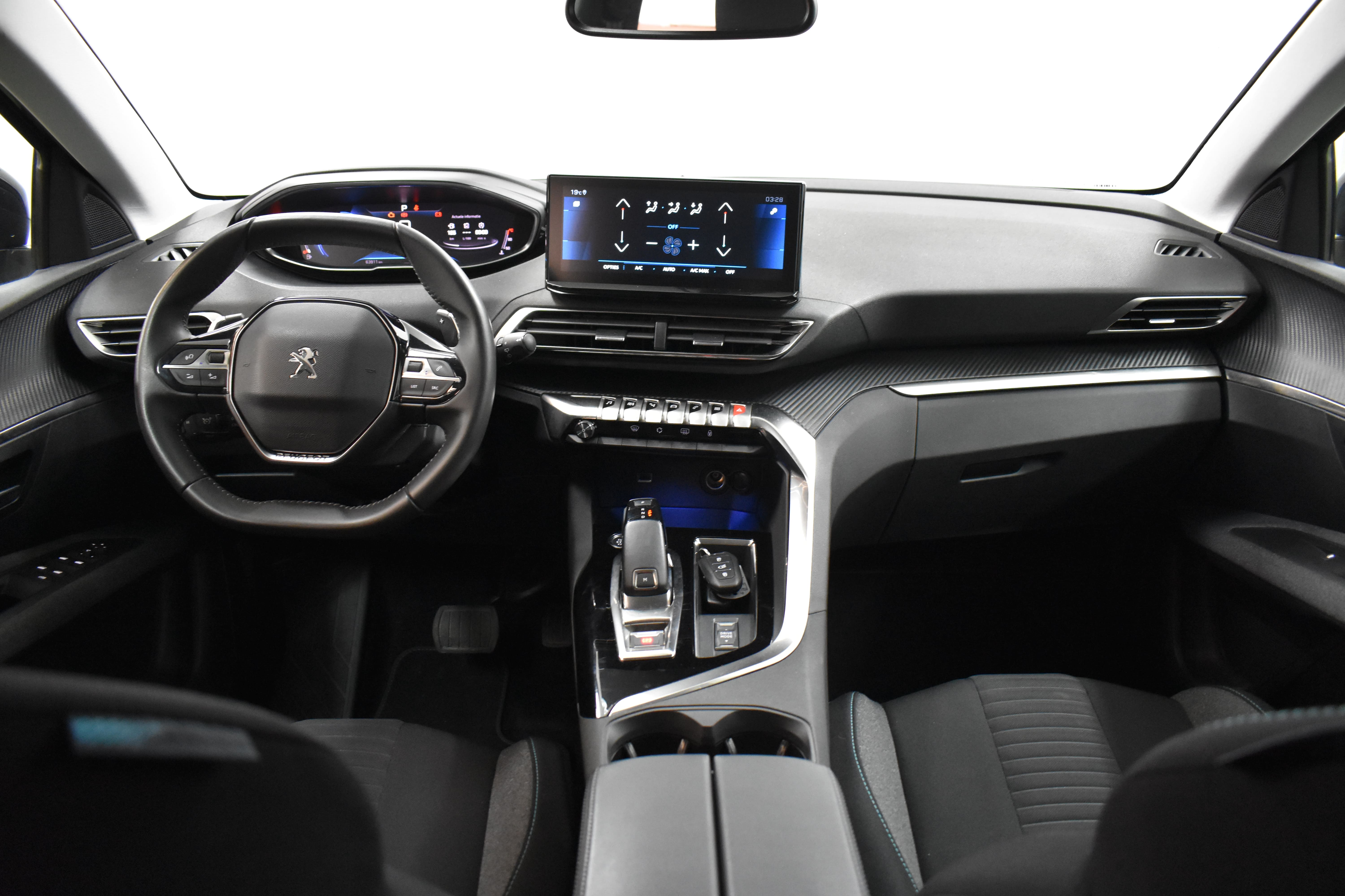 Vehicle gallery image 7