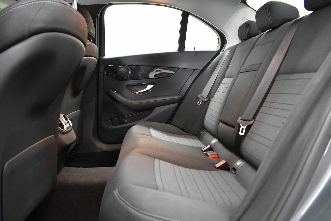 Vehicle gallery image 5