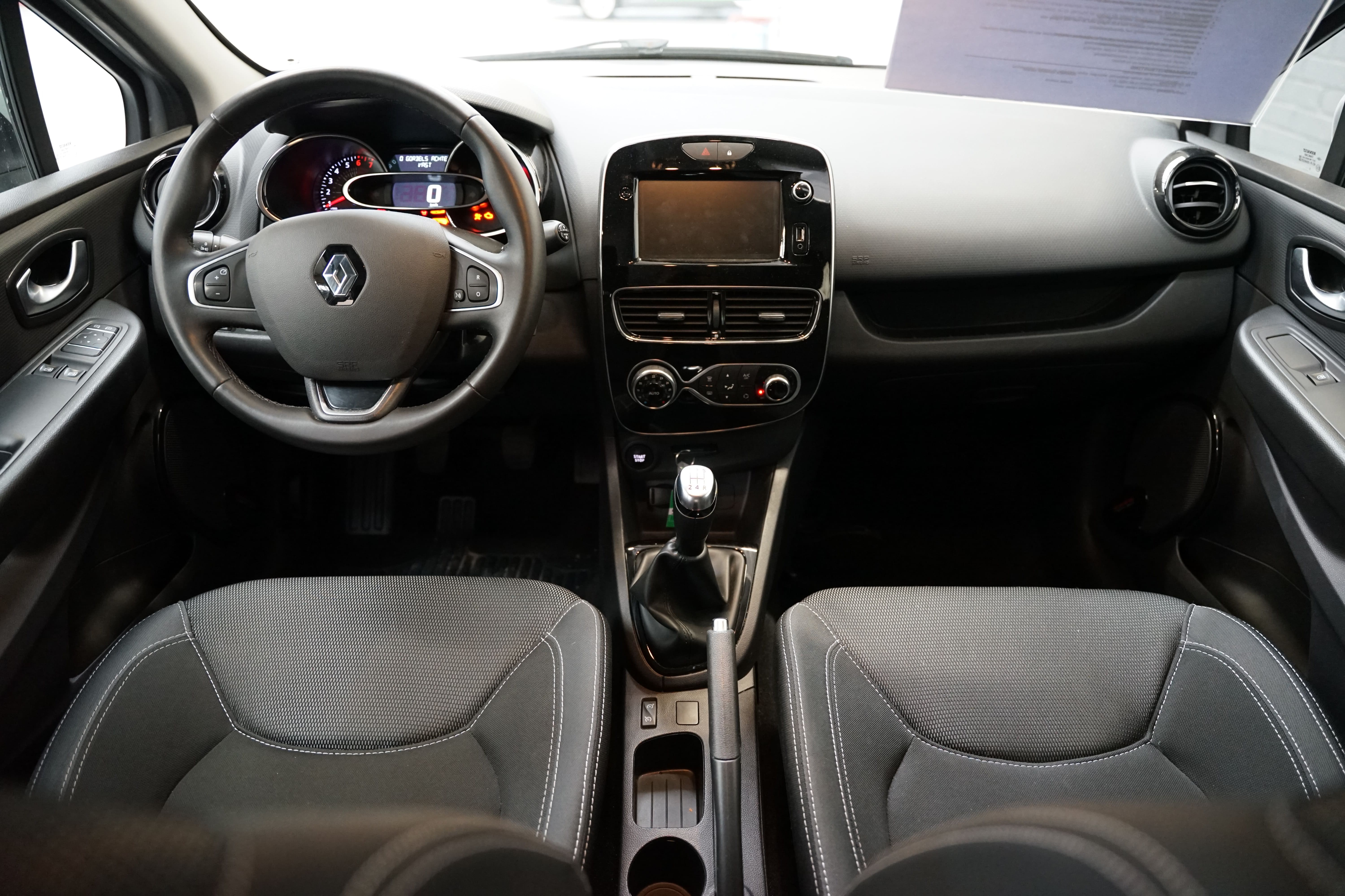 Vehicle gallery image 10