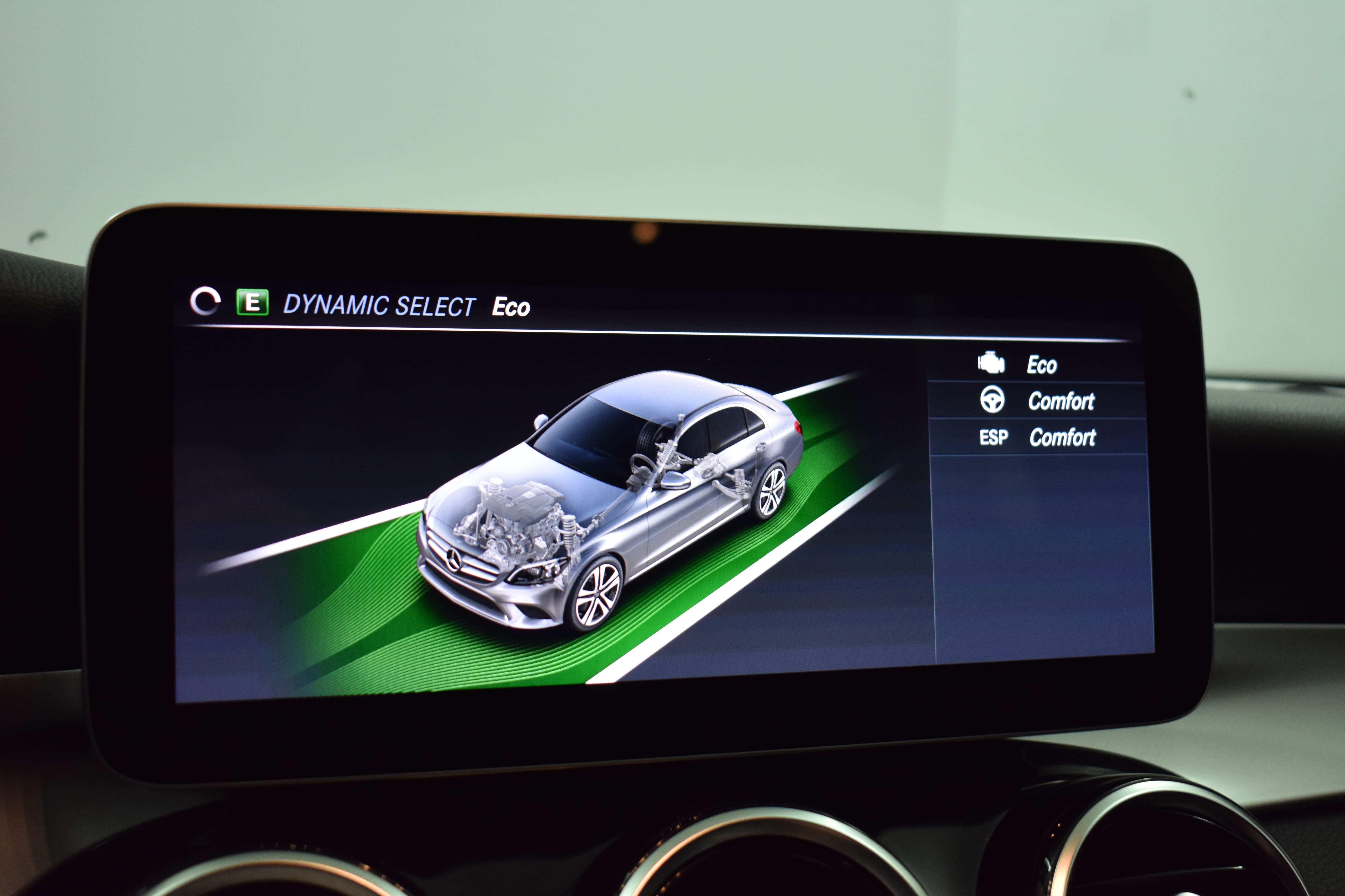 Vehicle gallery image 13