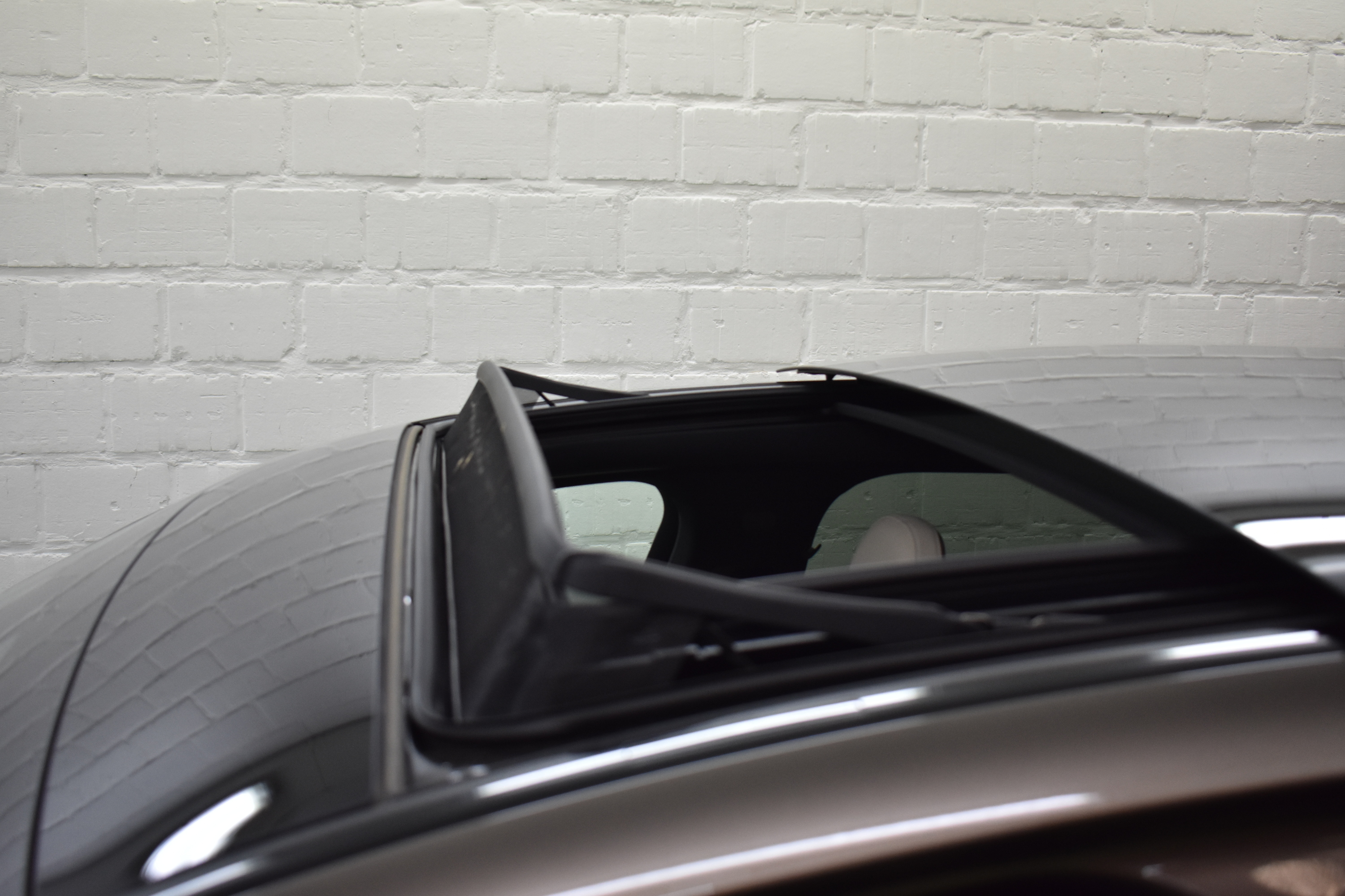 Vehicle gallery image 15