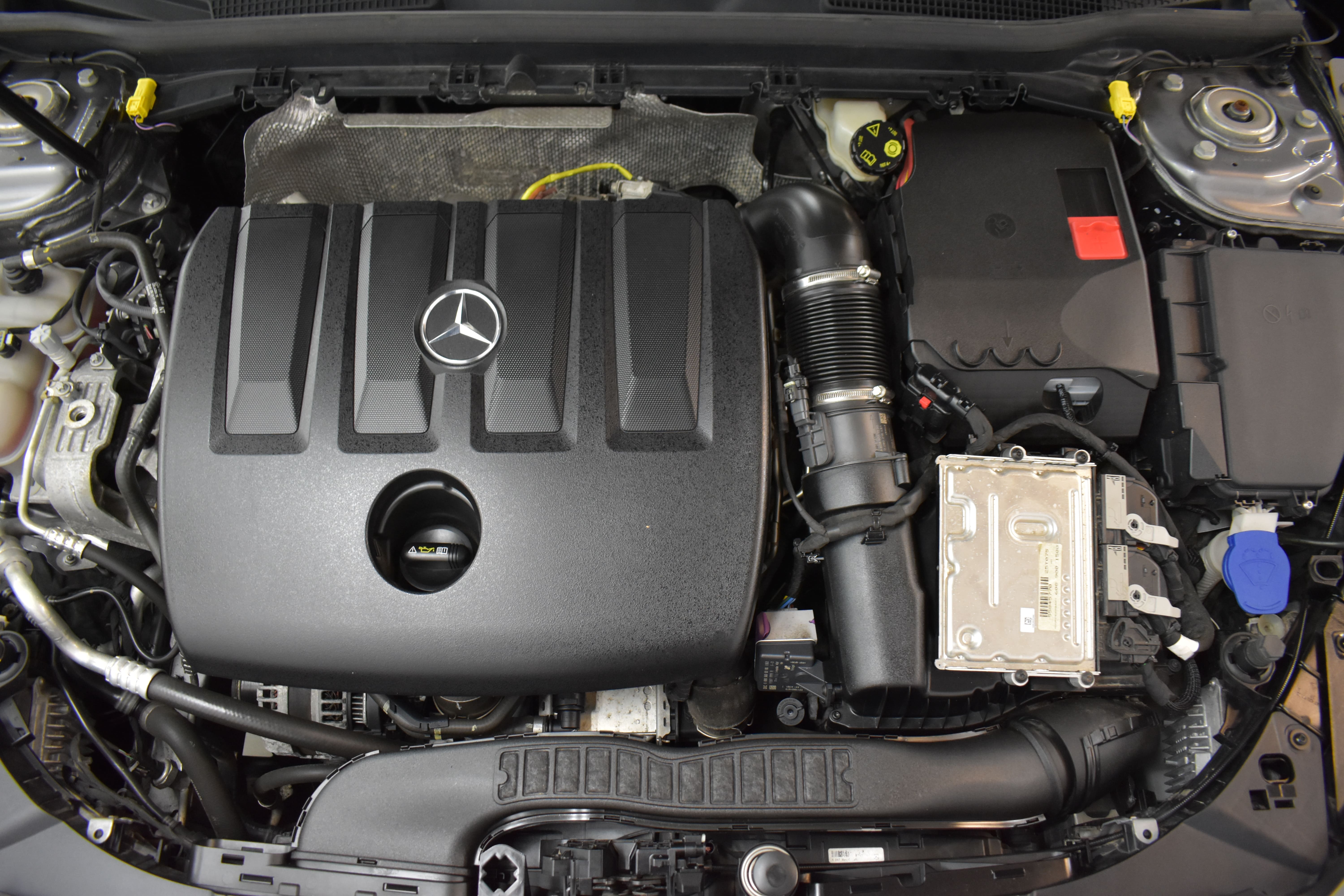 Vehicle gallery image 14