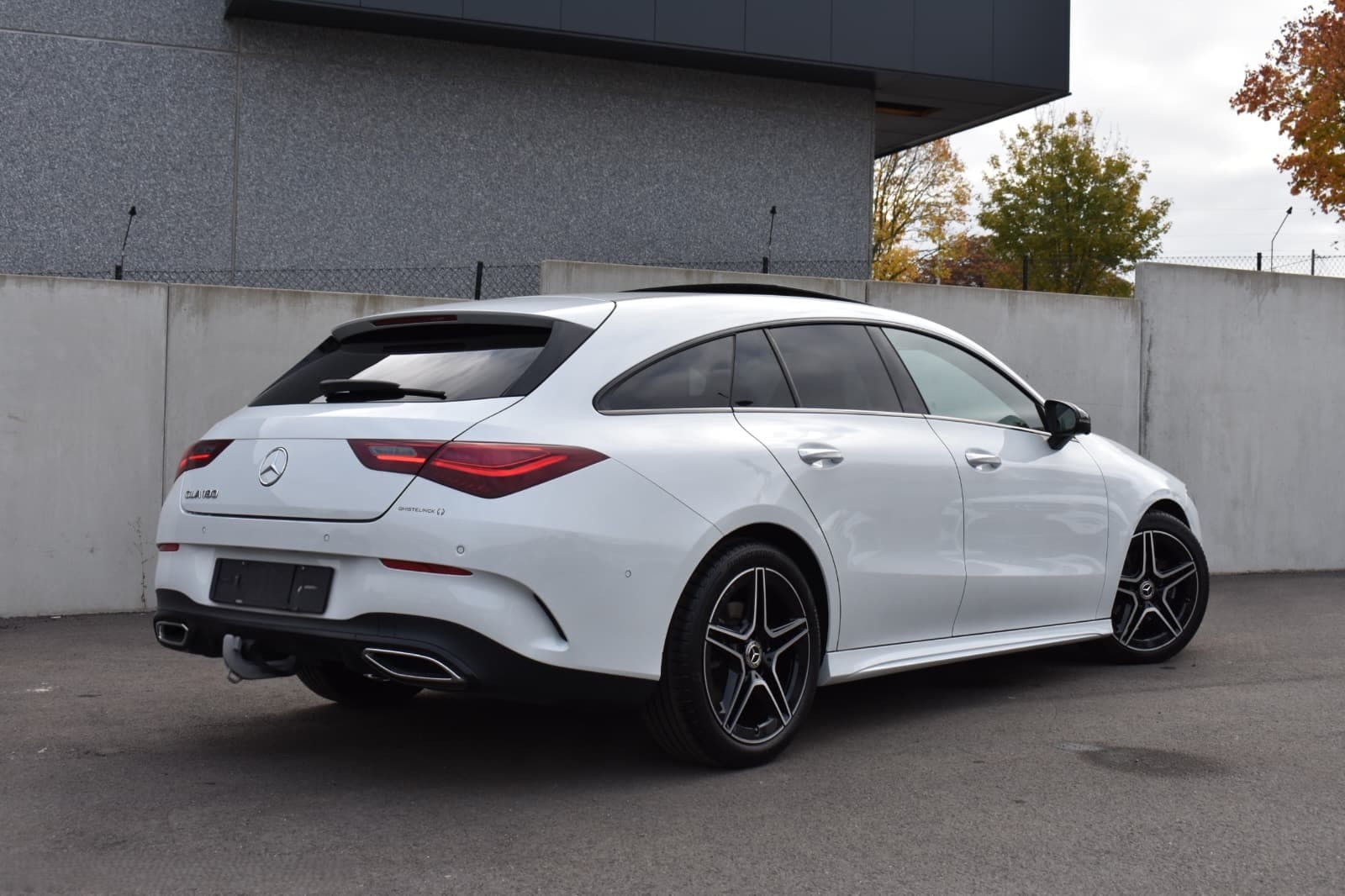 Vehicle gallery image 6
