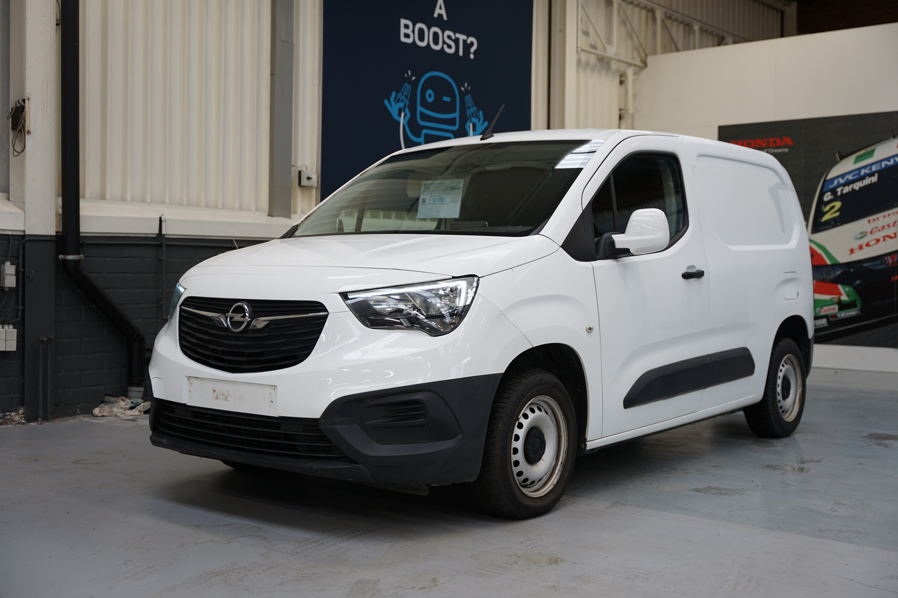 Vehicle gallery image 1