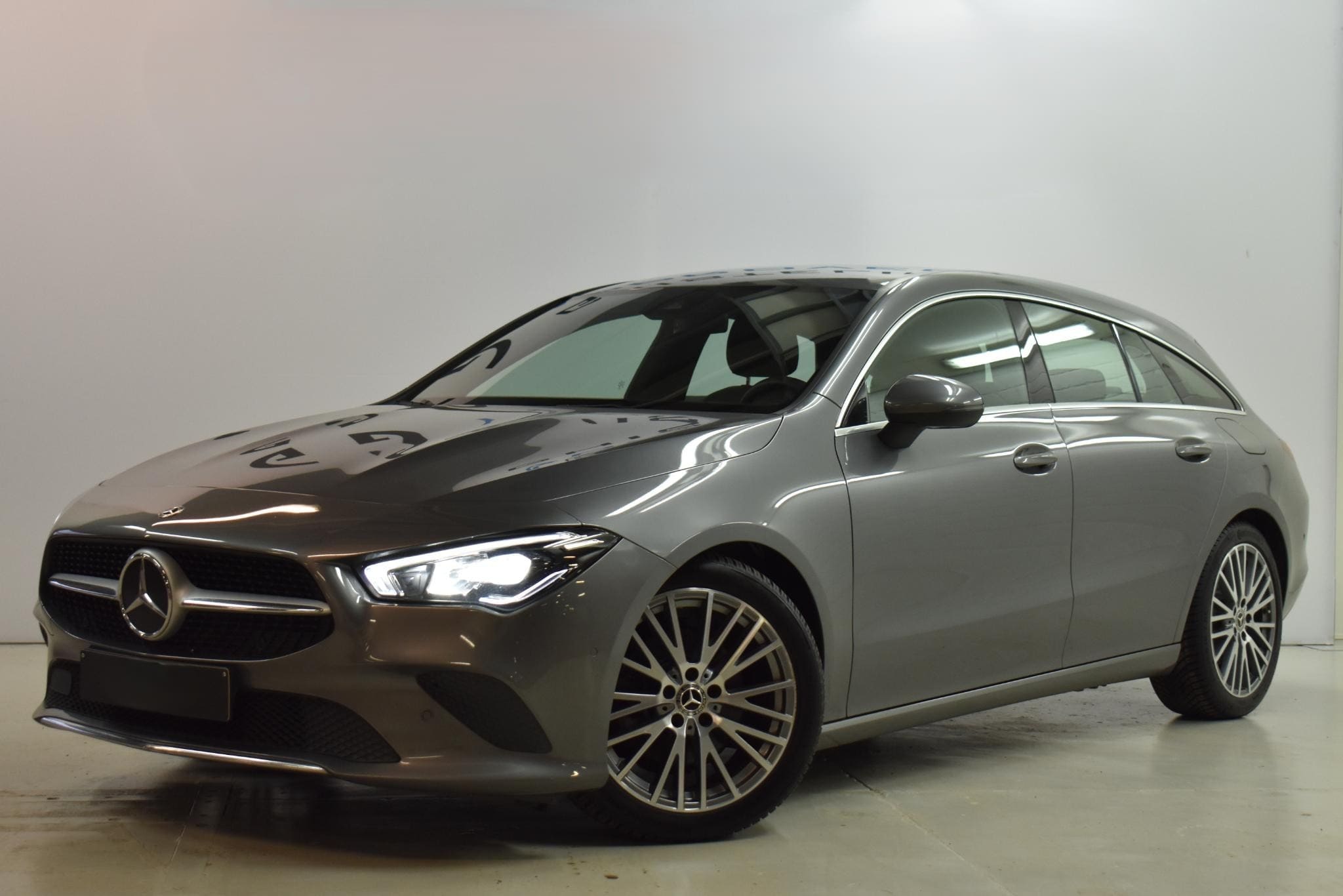 Vehicle gallery image 1