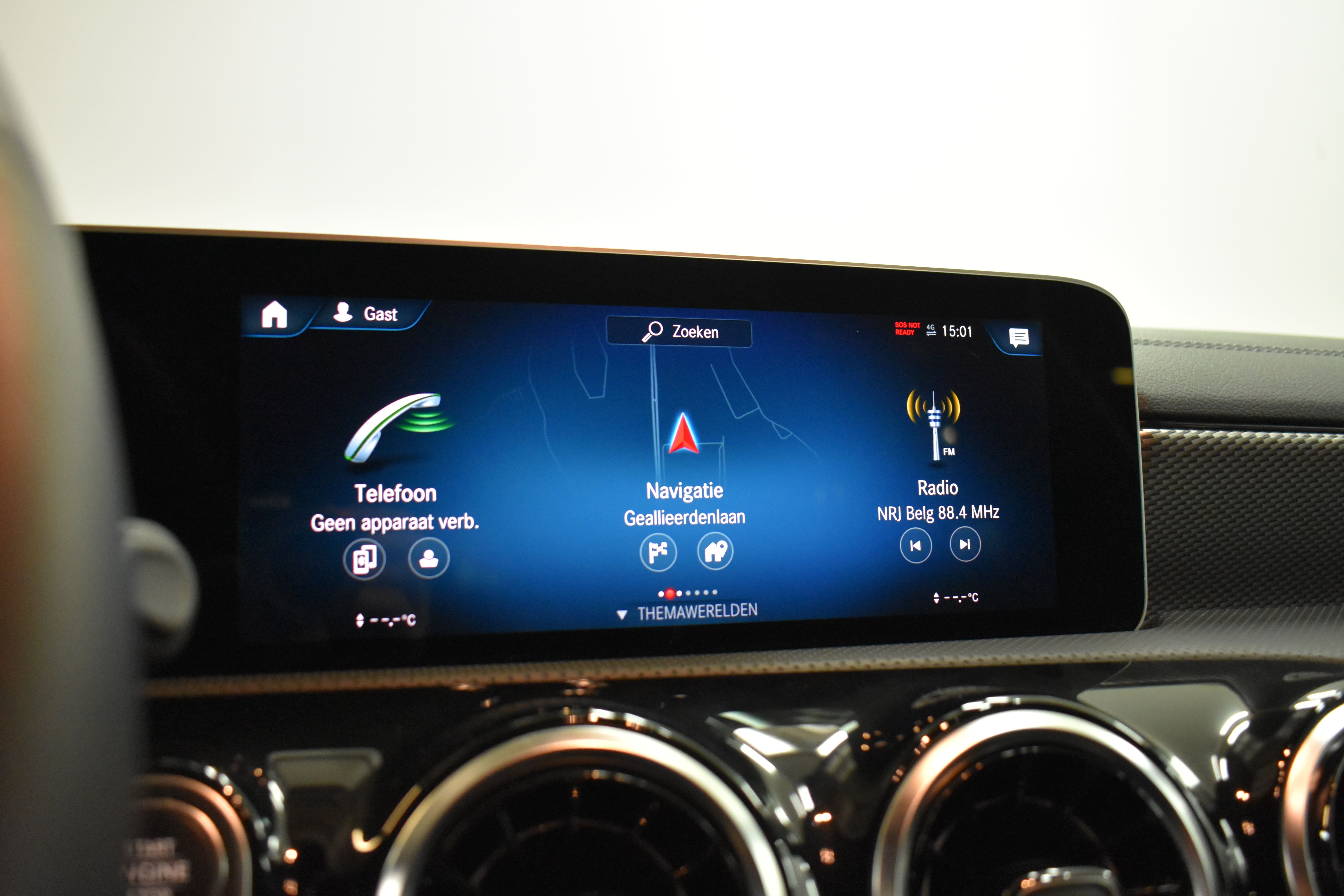 Vehicle gallery image 23