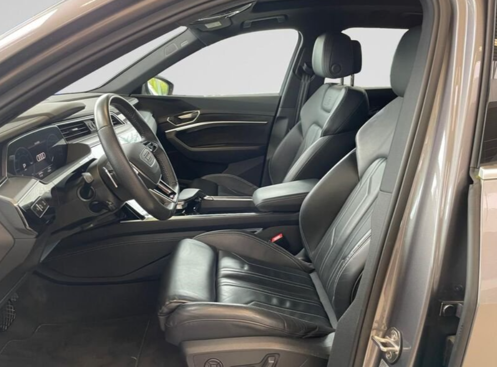 Vehicle gallery image 7