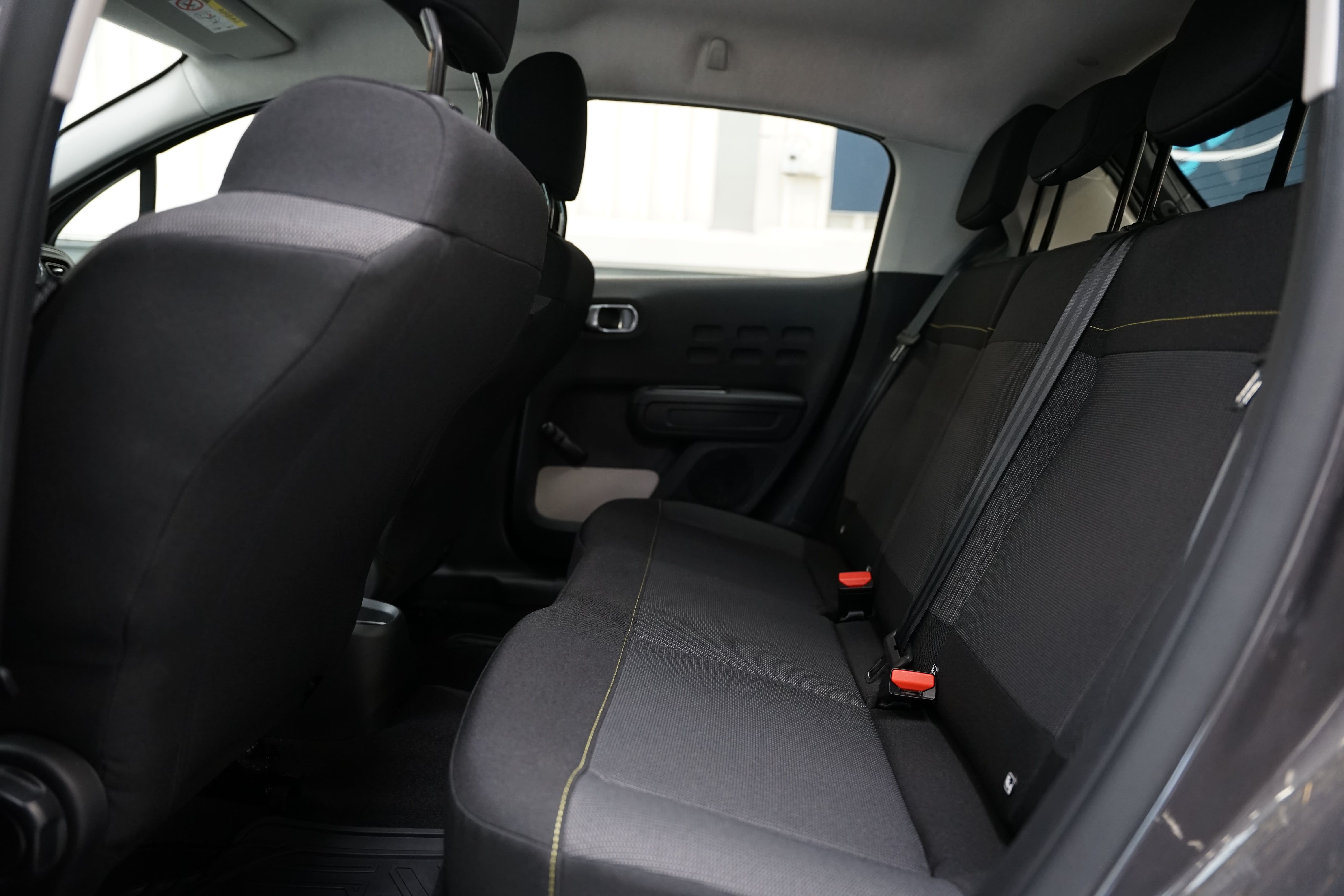 Vehicle gallery image 7
