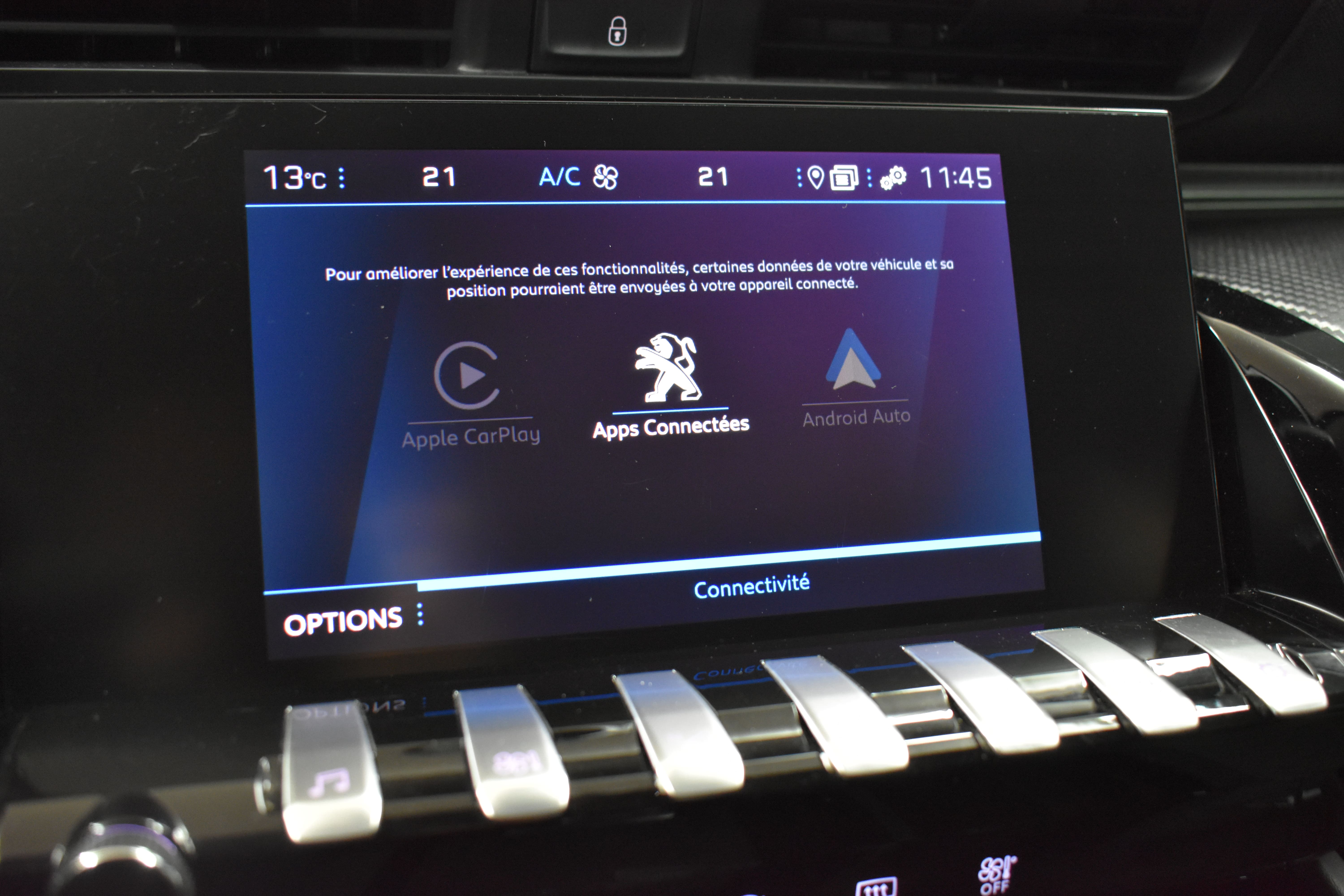 Vehicle gallery image 12