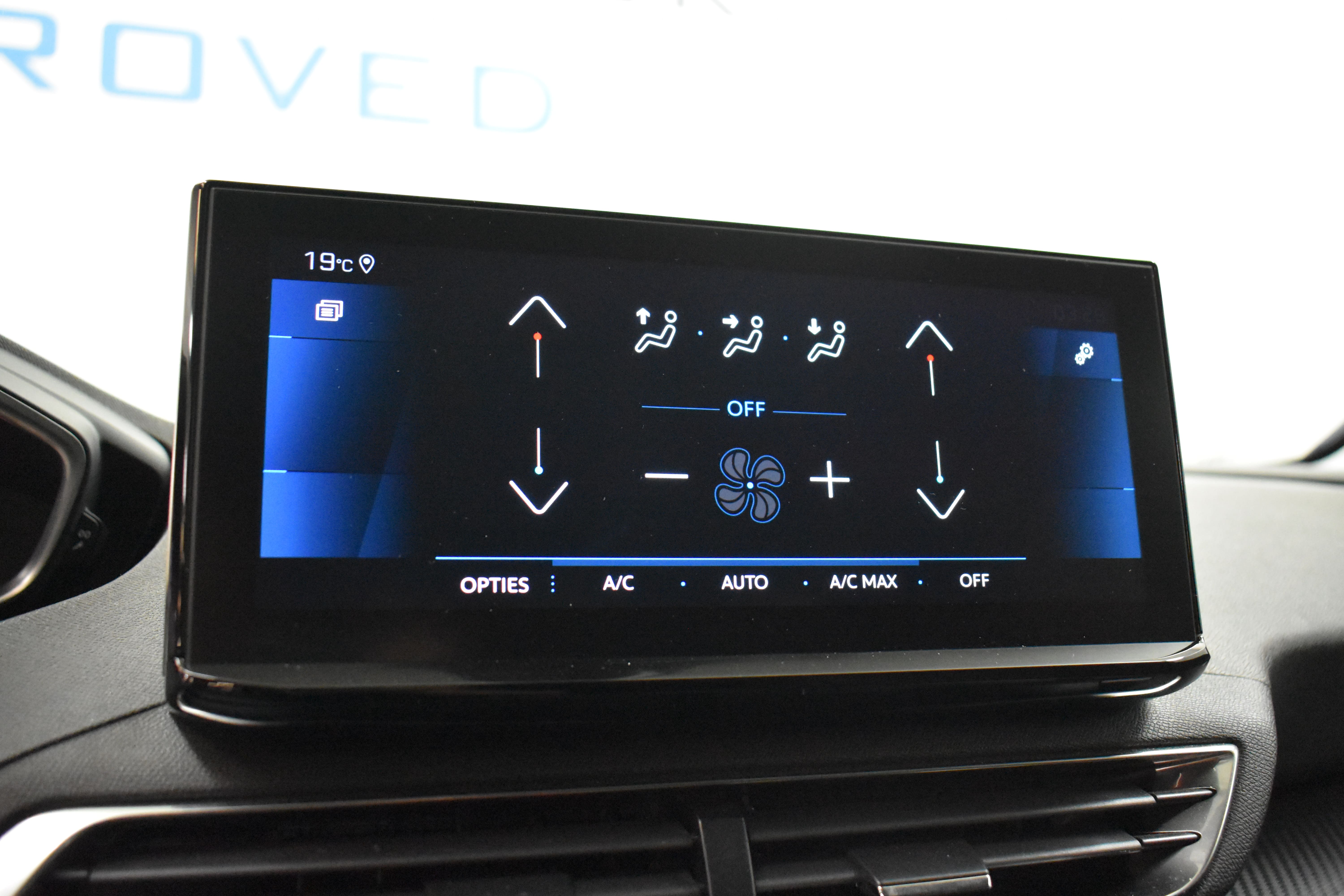 Vehicle gallery image 13