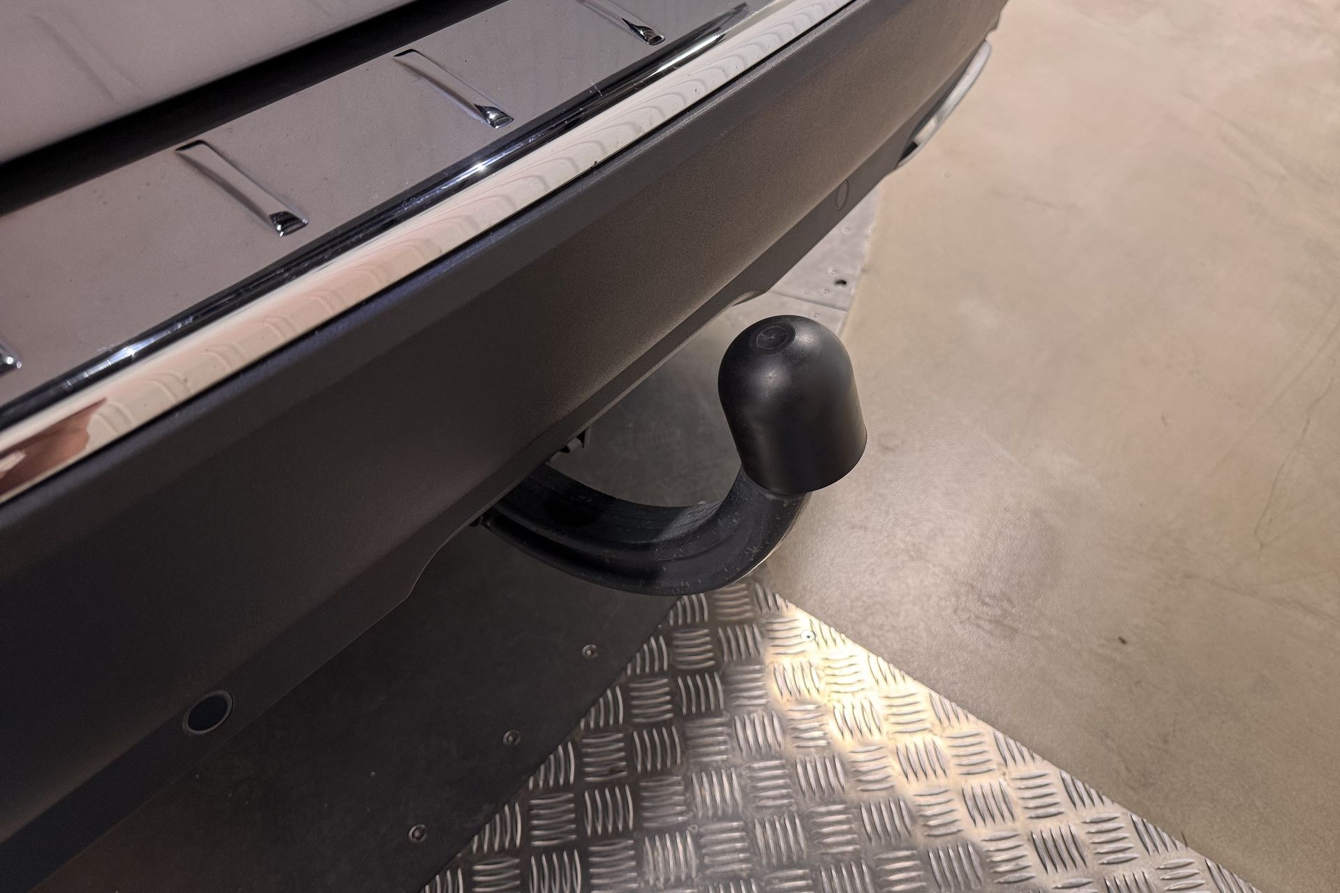 Vehicle gallery image 16