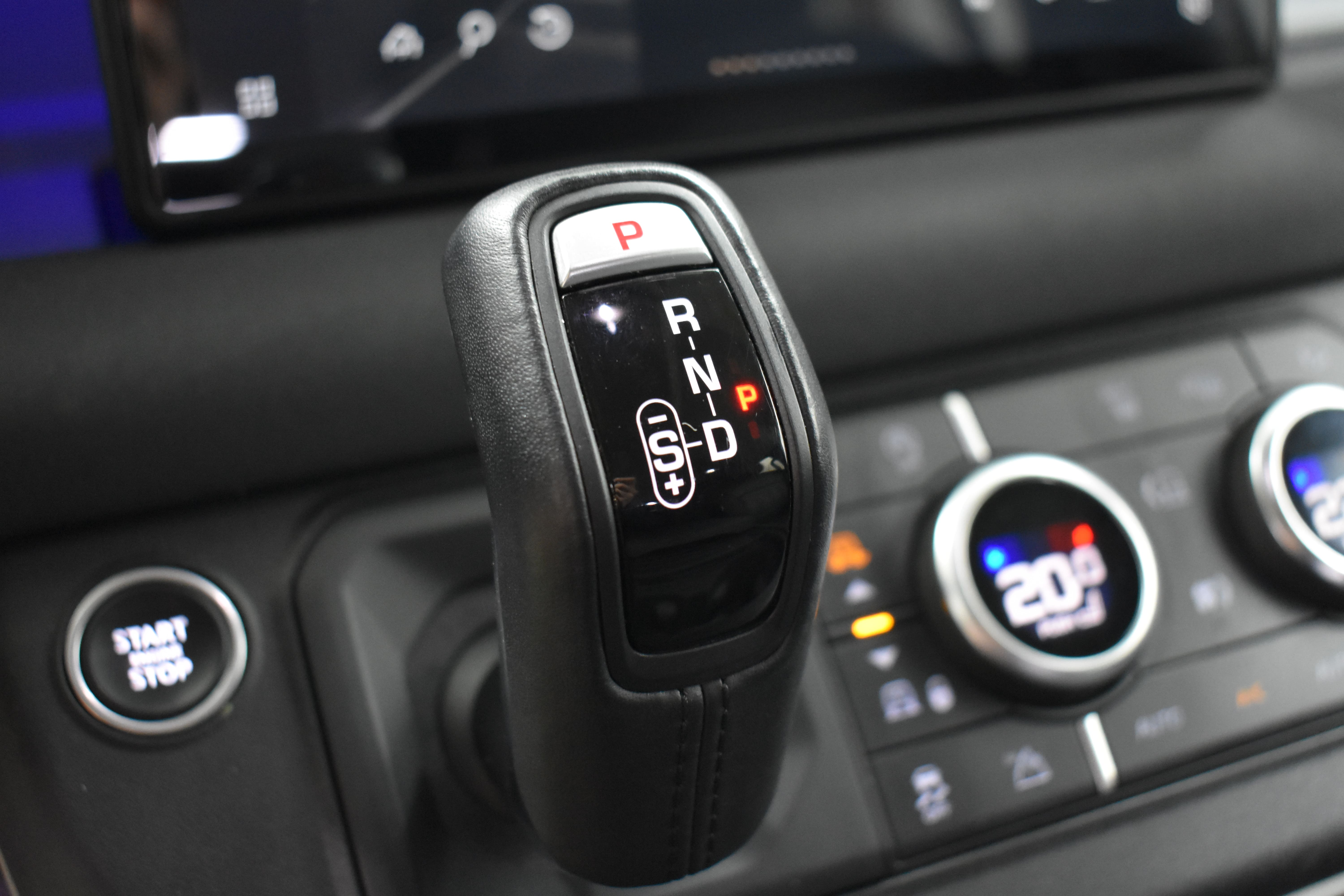 Vehicle gallery image 22