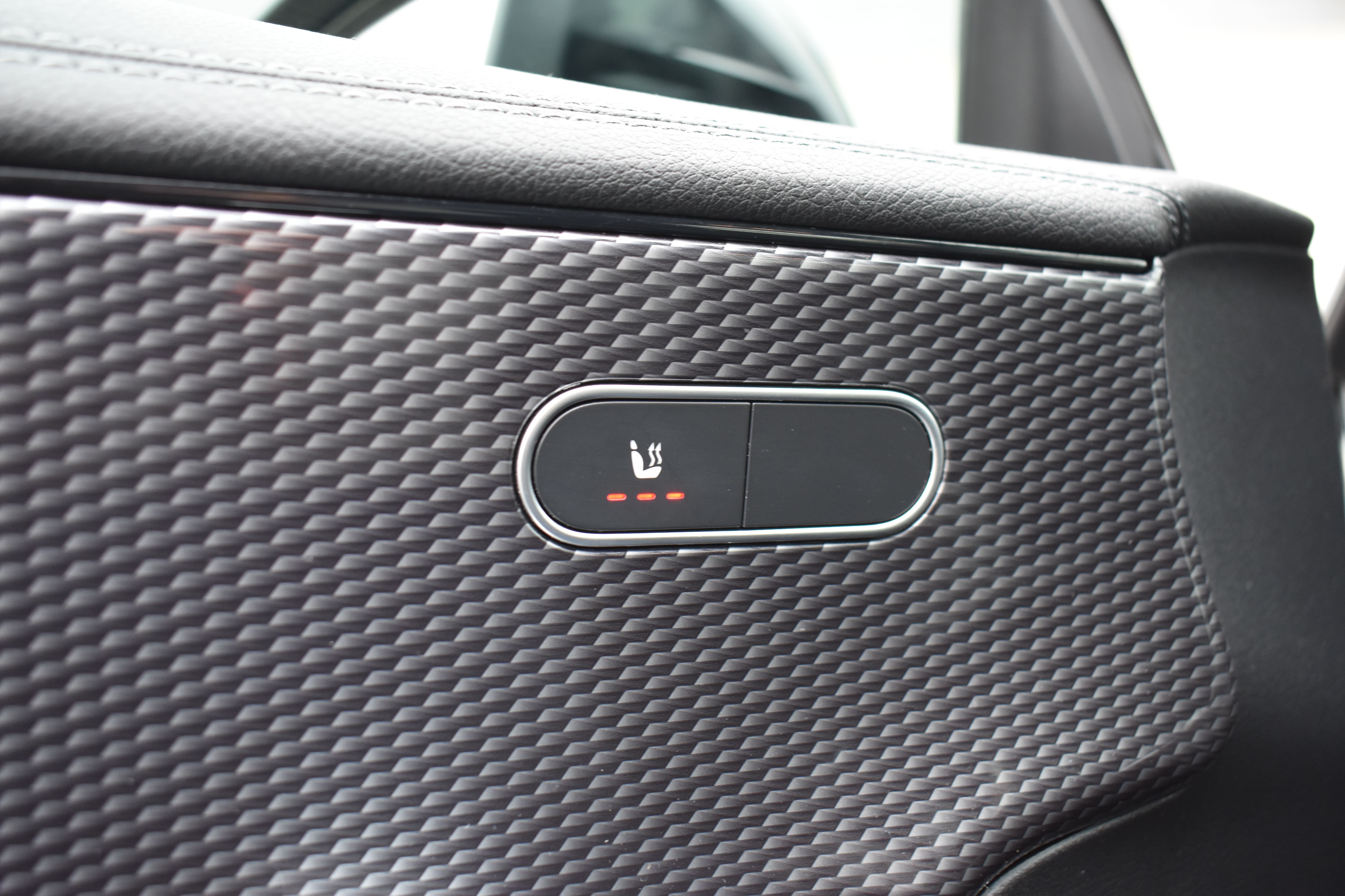 Vehicle gallery image 24