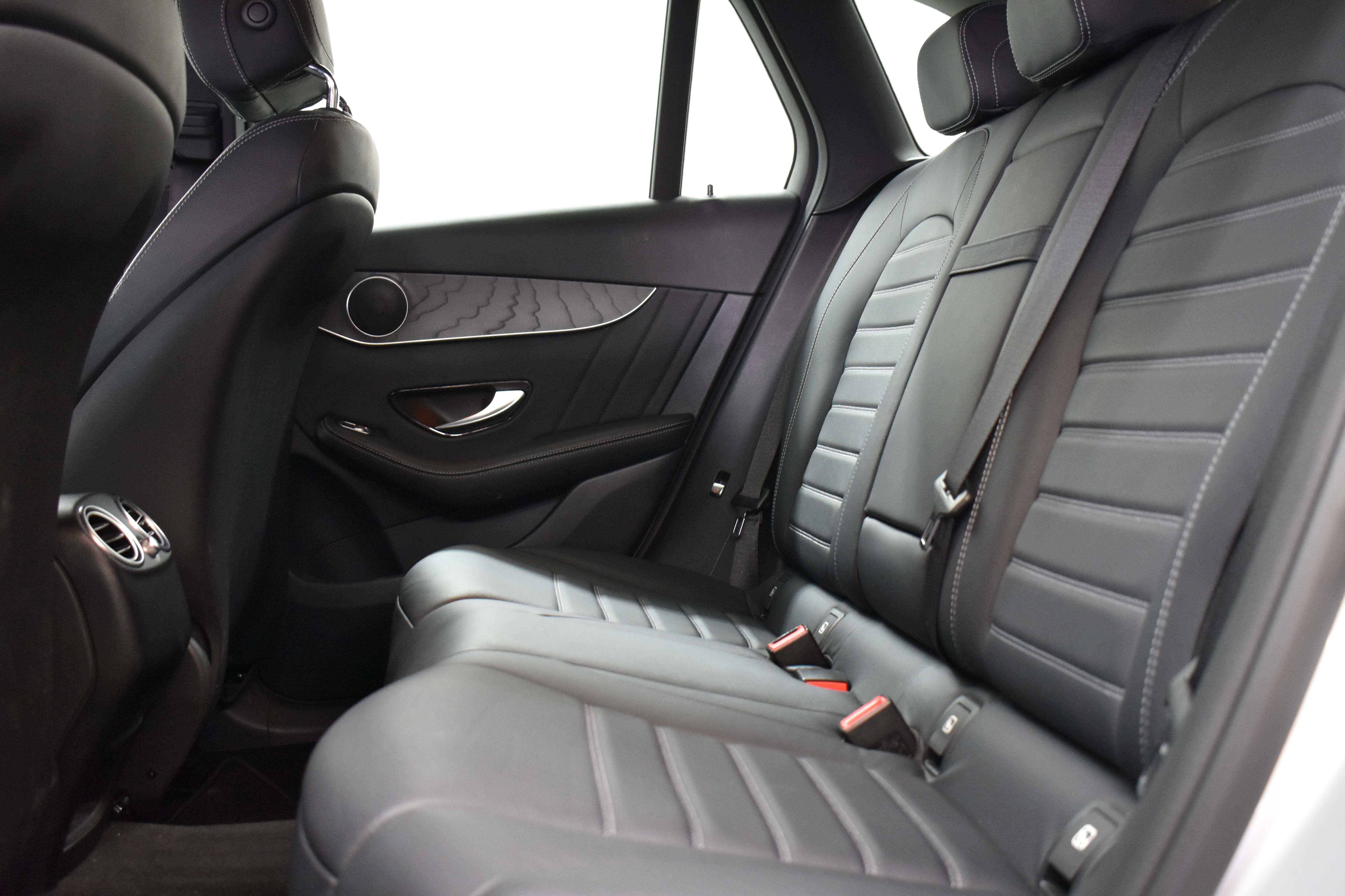 Vehicle gallery image 7