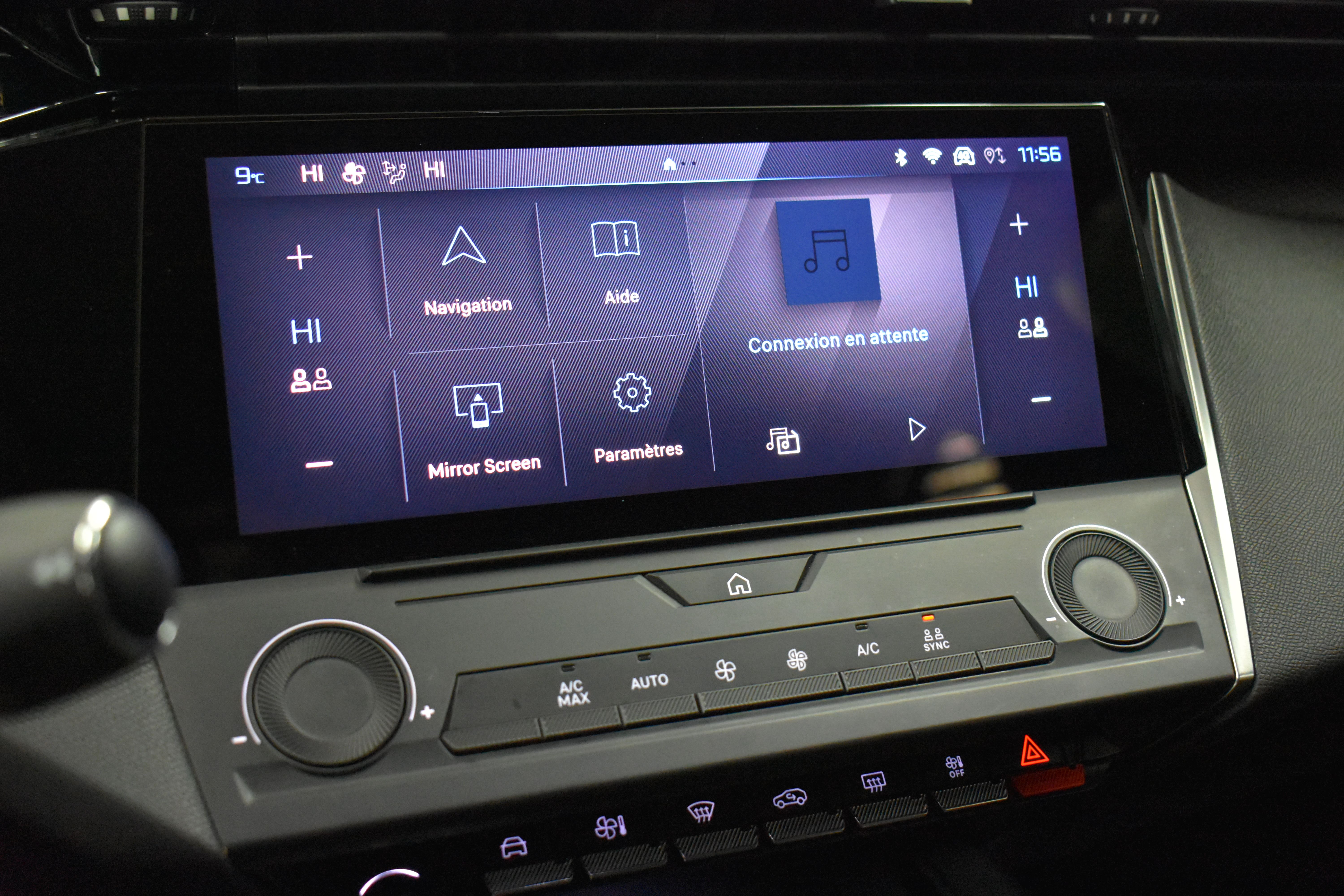 Vehicle gallery image 17