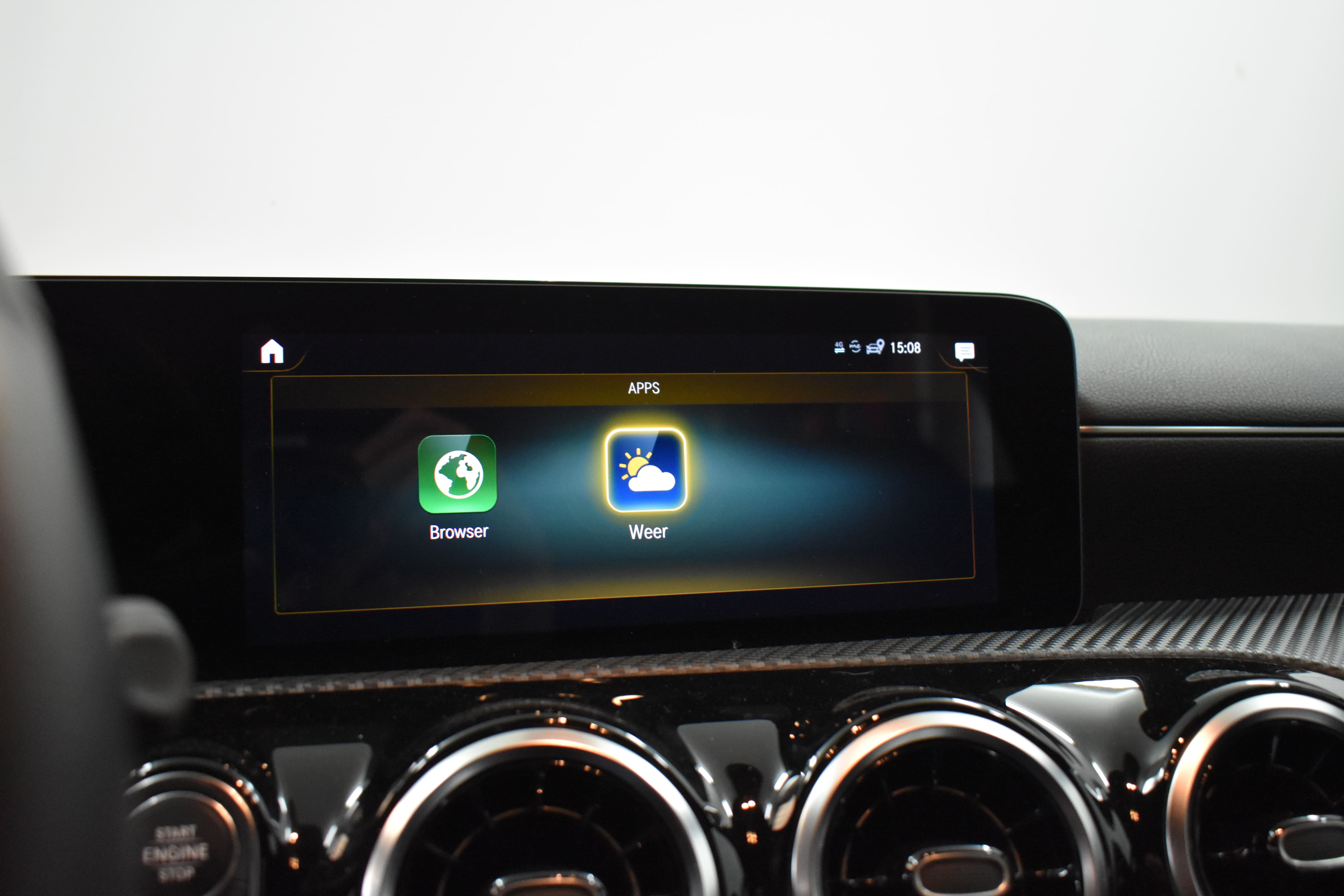 Vehicle gallery image 15