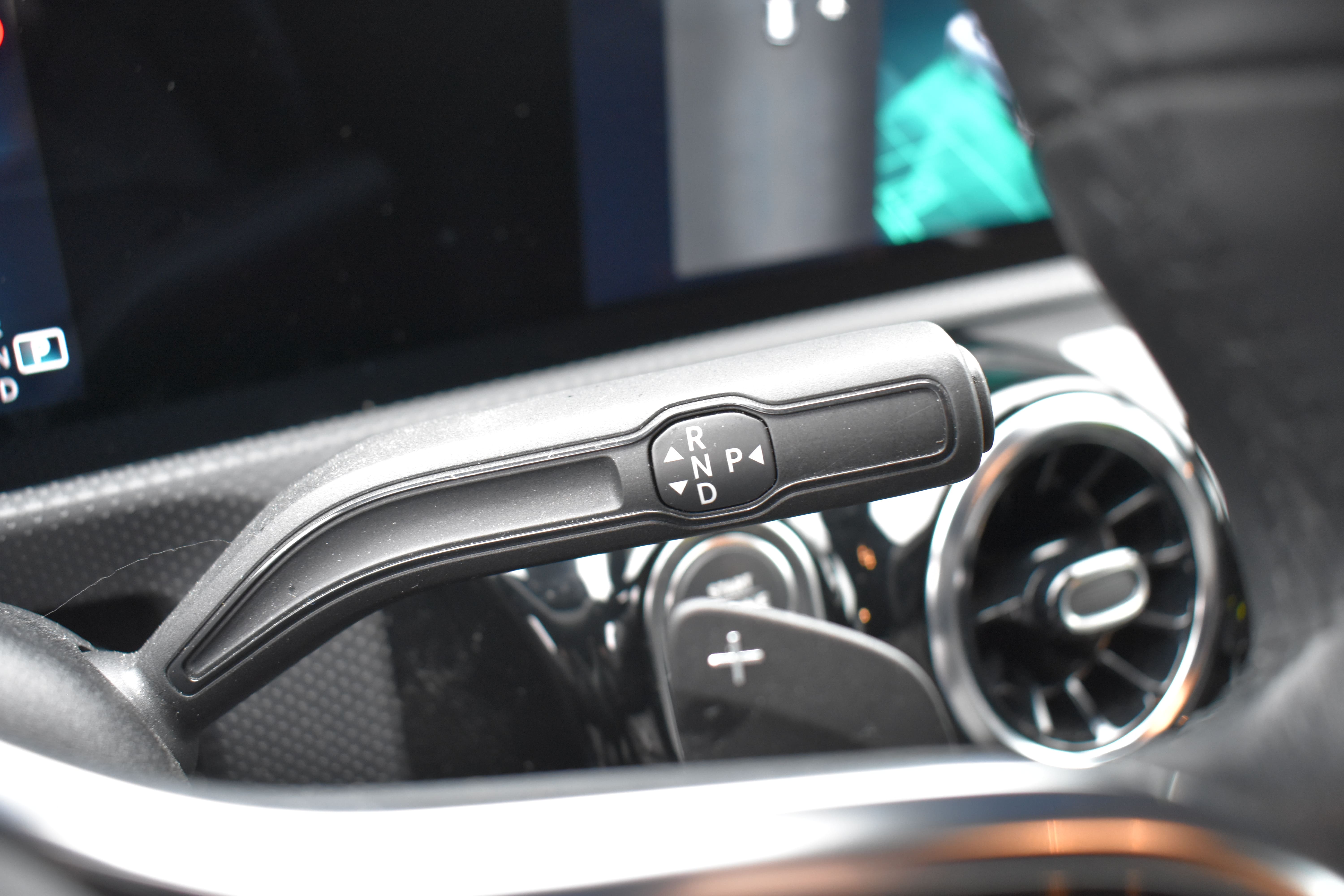 Vehicle gallery image 26