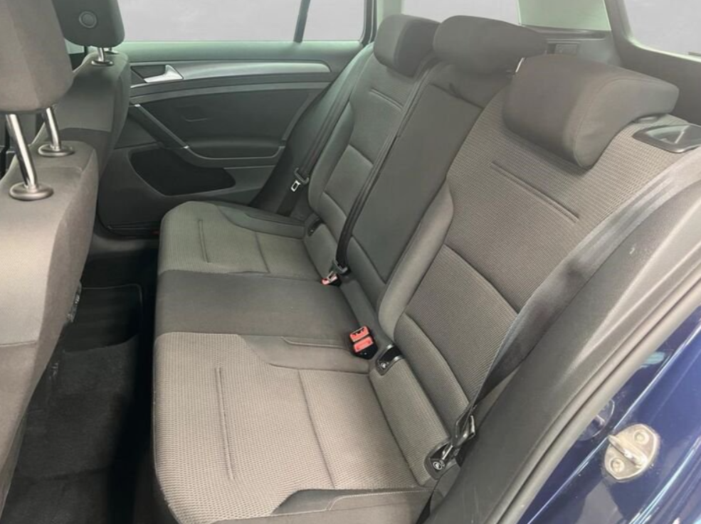 Vehicle gallery image 8