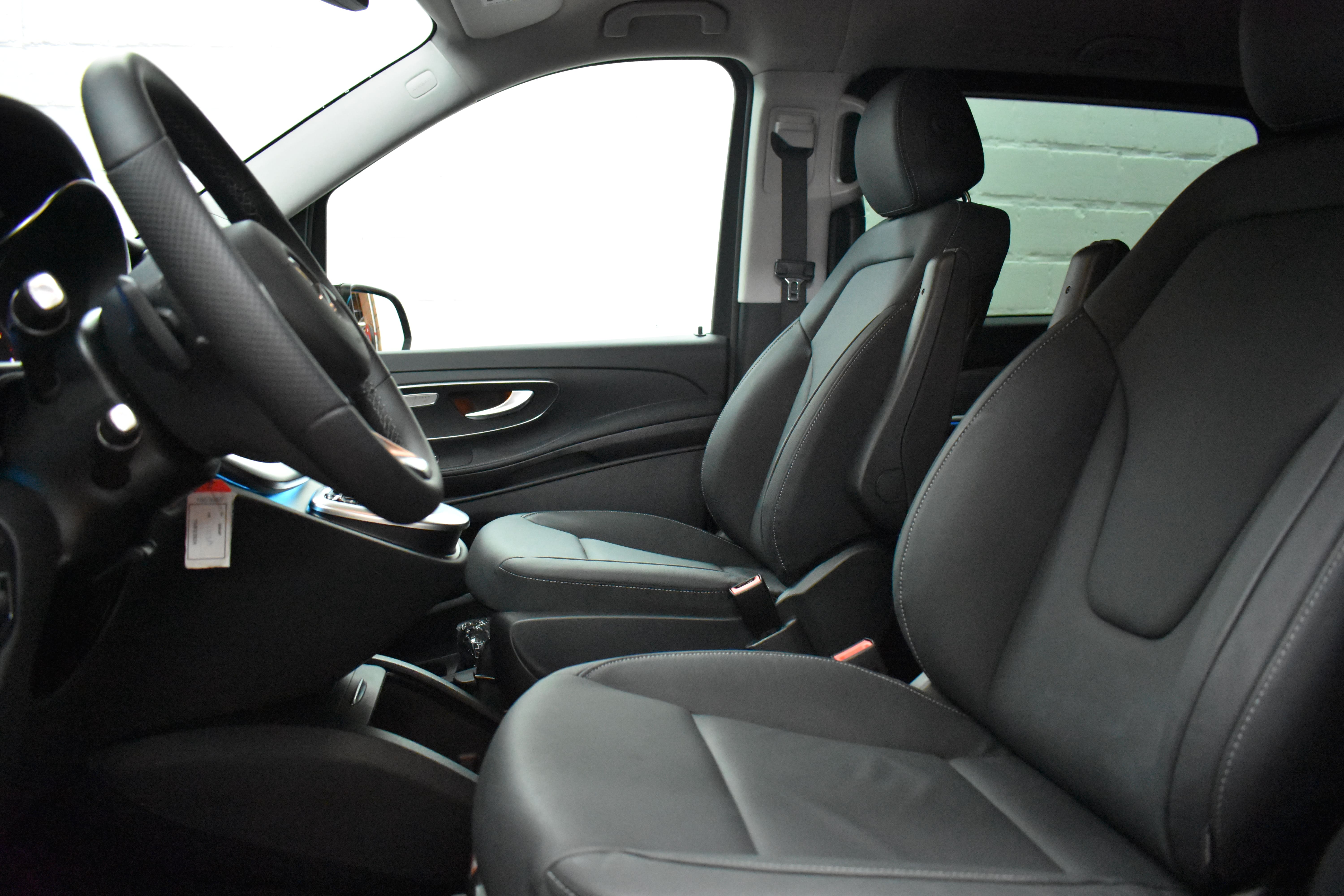 Vehicle gallery image 7