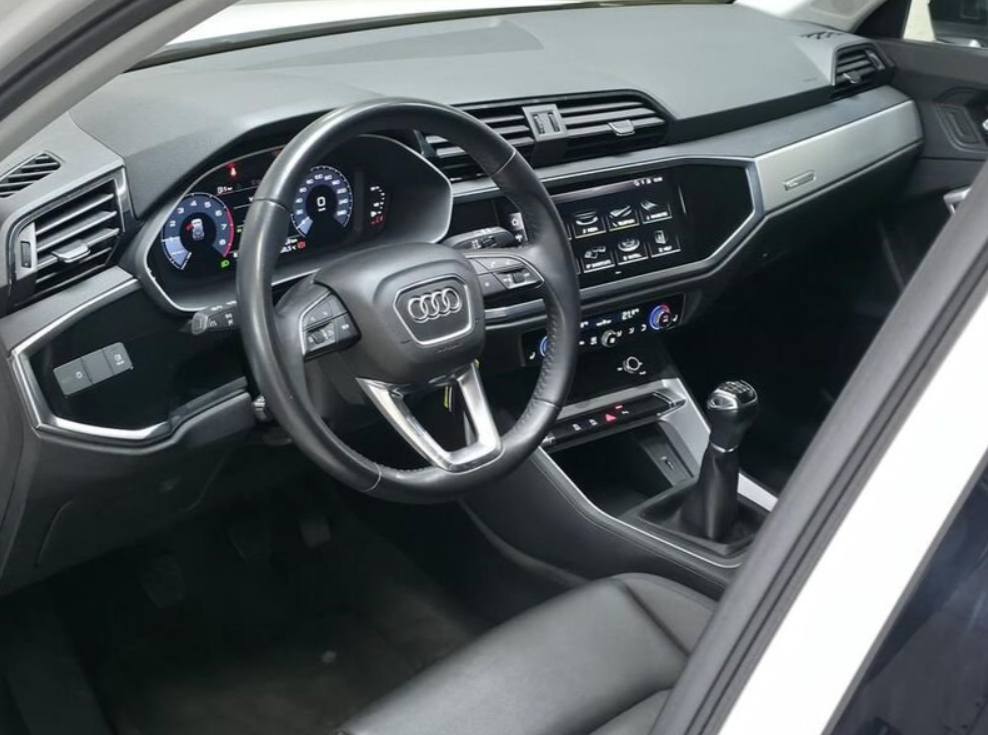 Vehicle gallery image 13