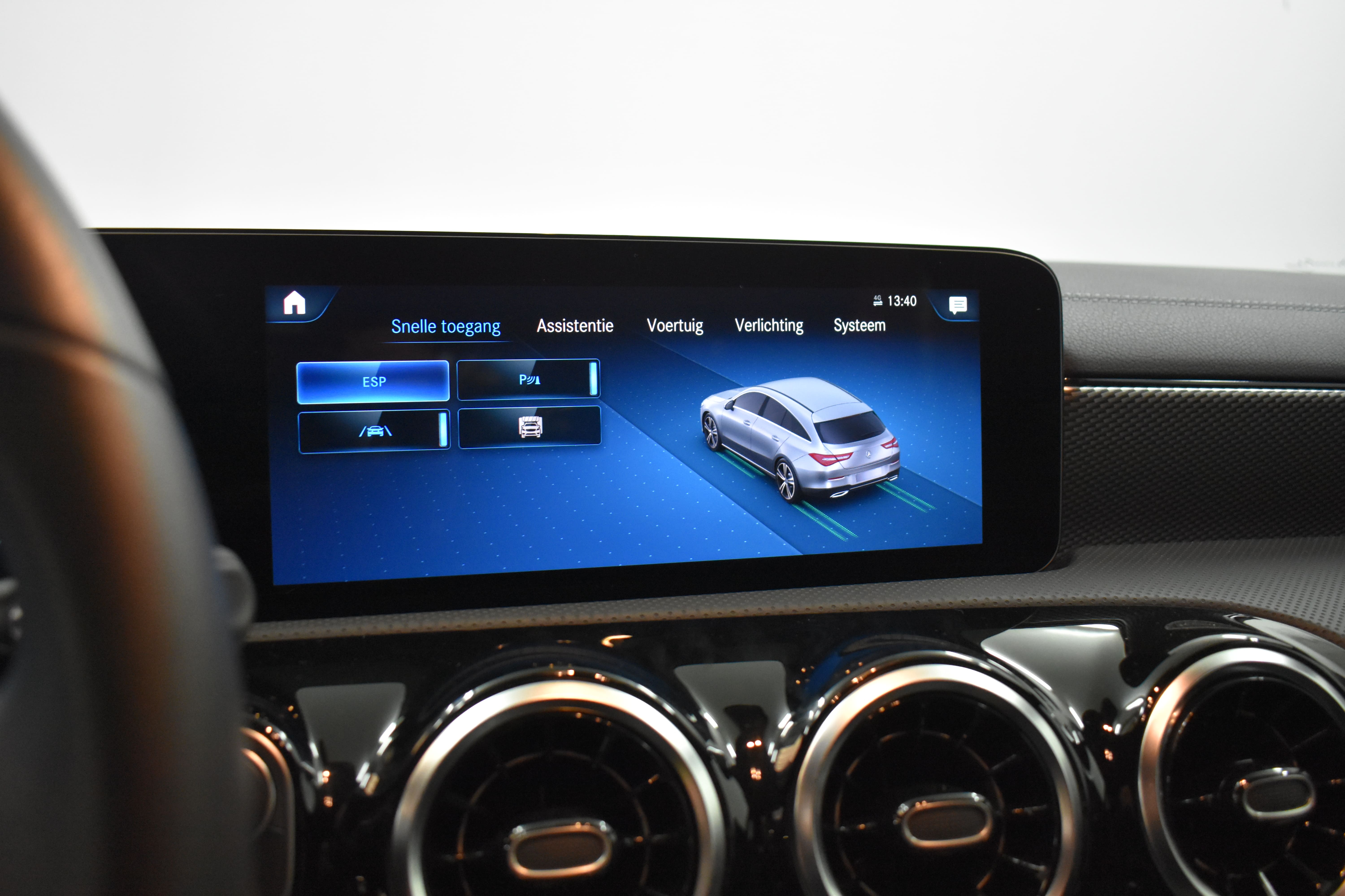 Vehicle gallery image 16