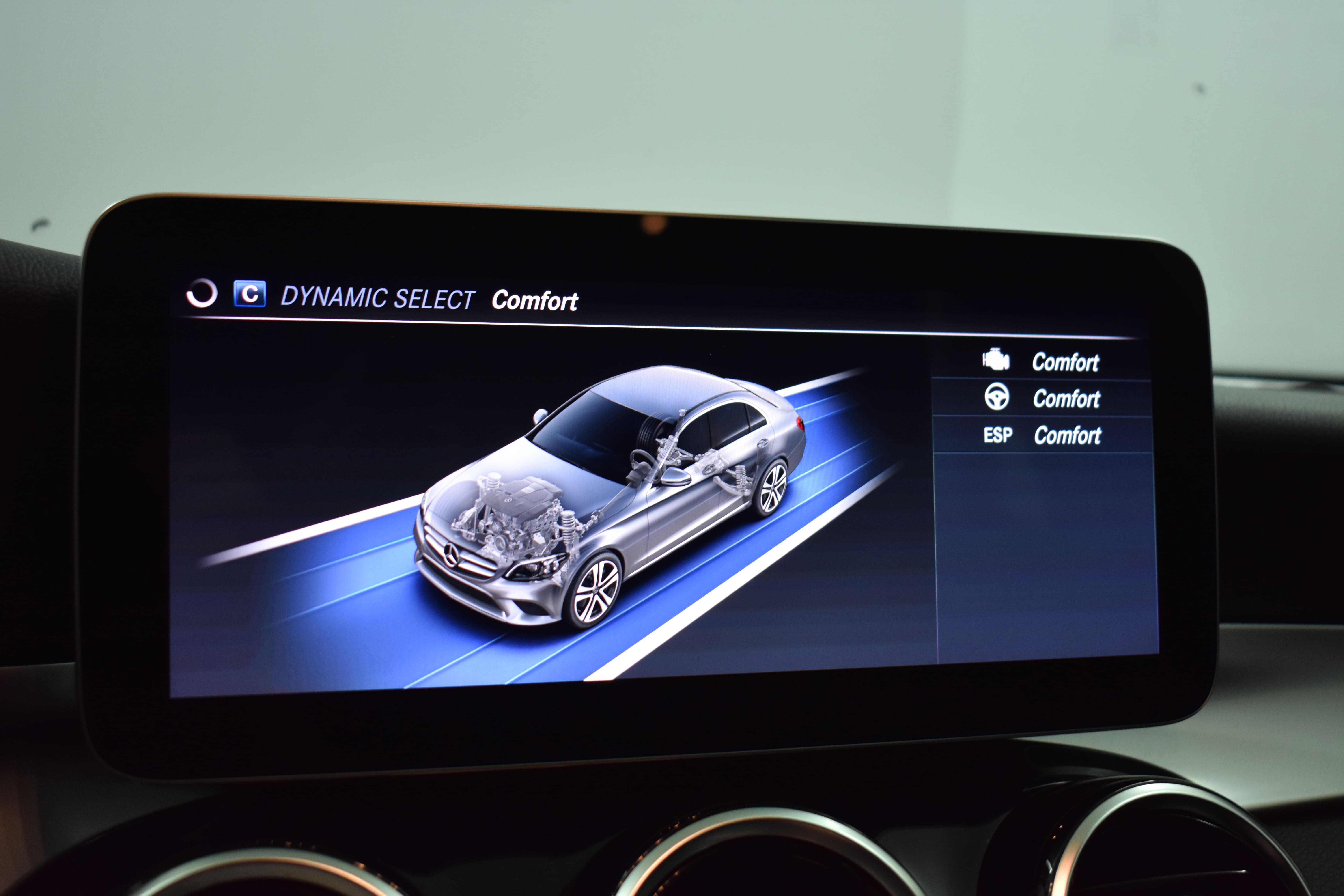 Vehicle gallery image 11