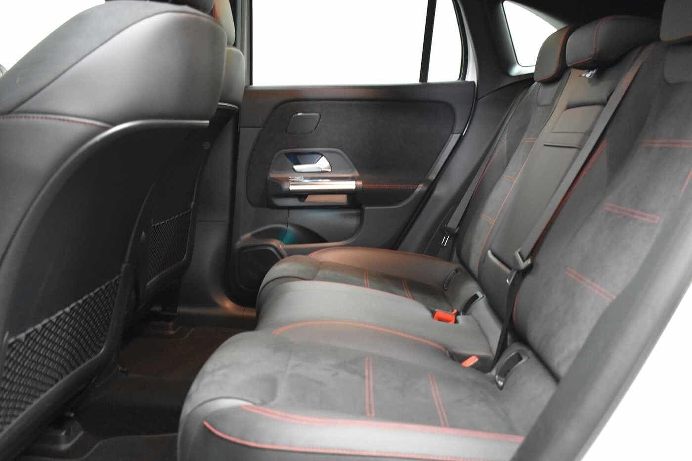 Vehicle gallery image 10