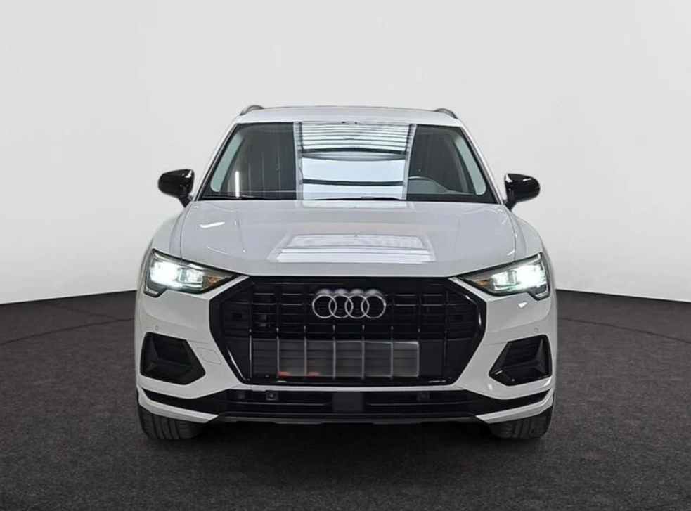 Vehicle gallery image 2