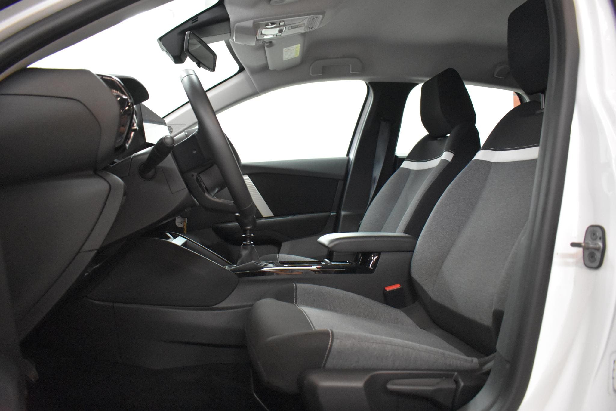 Vehicle gallery image 9