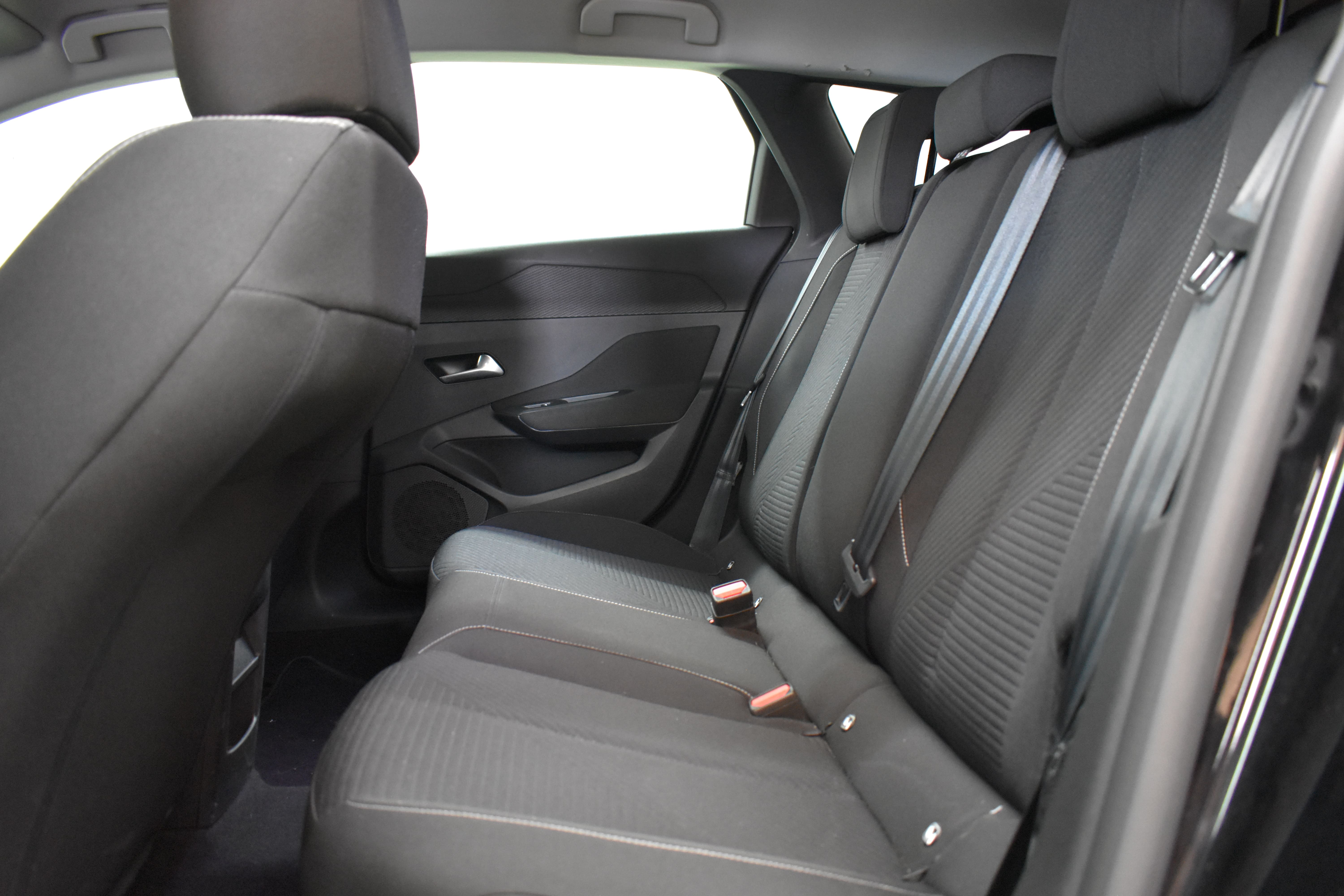 Vehicle gallery image 13