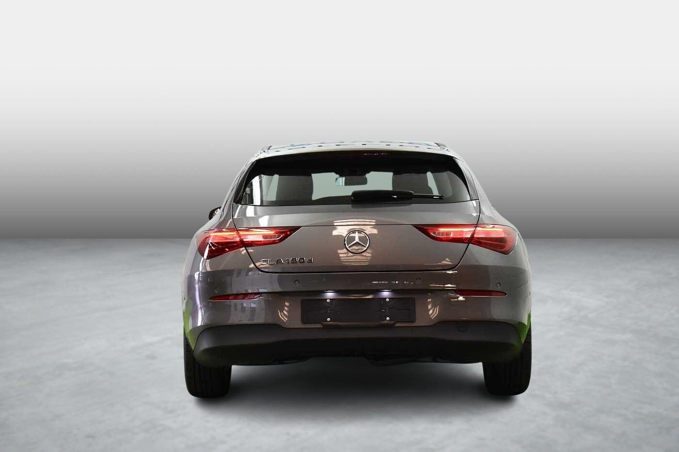 Vehicle gallery image 3