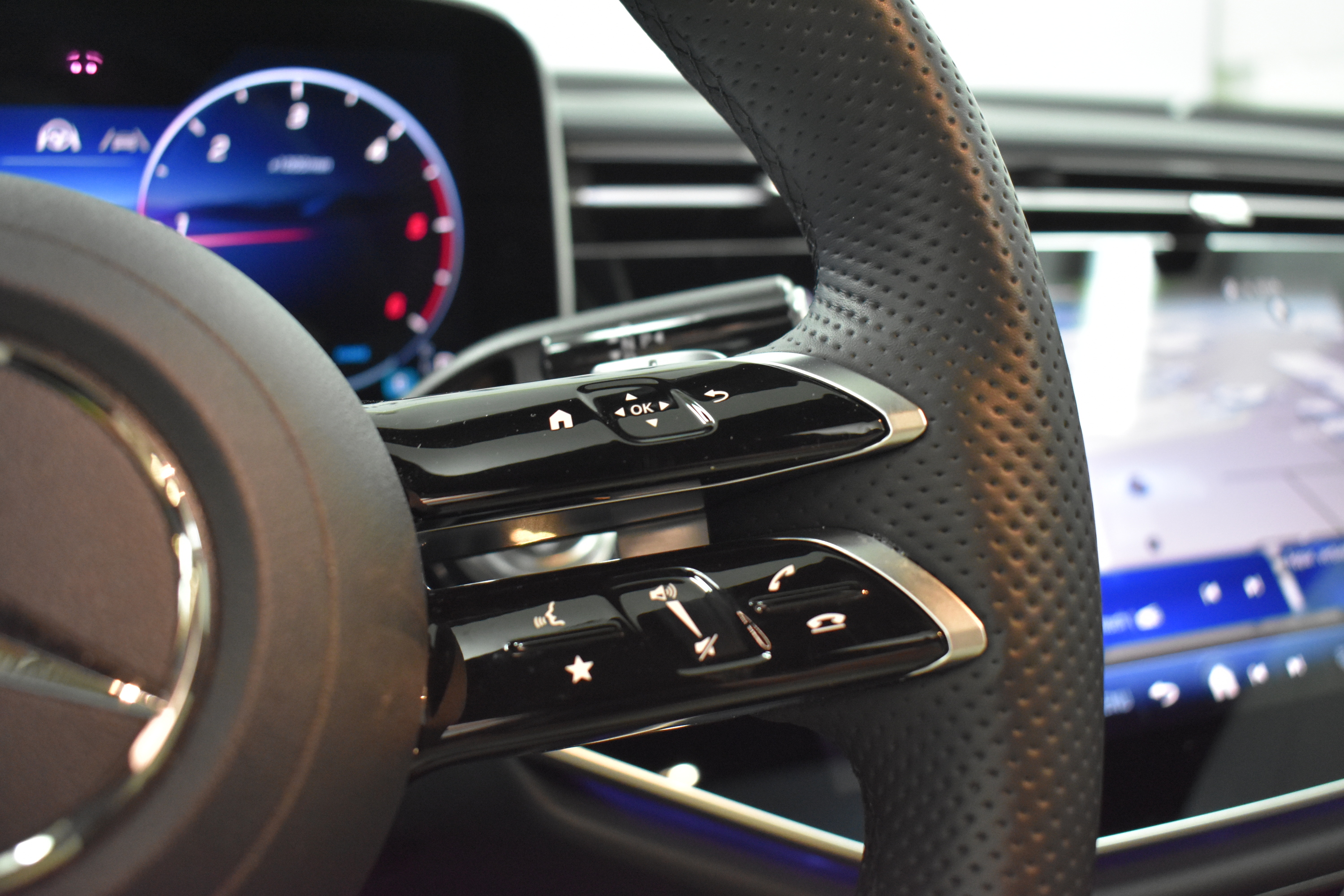 Vehicle gallery image 20