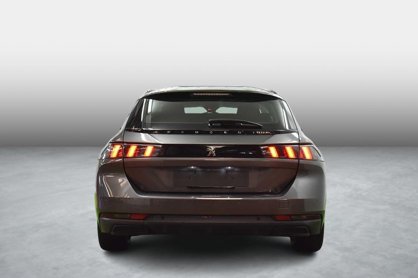 Vehicle gallery image 3