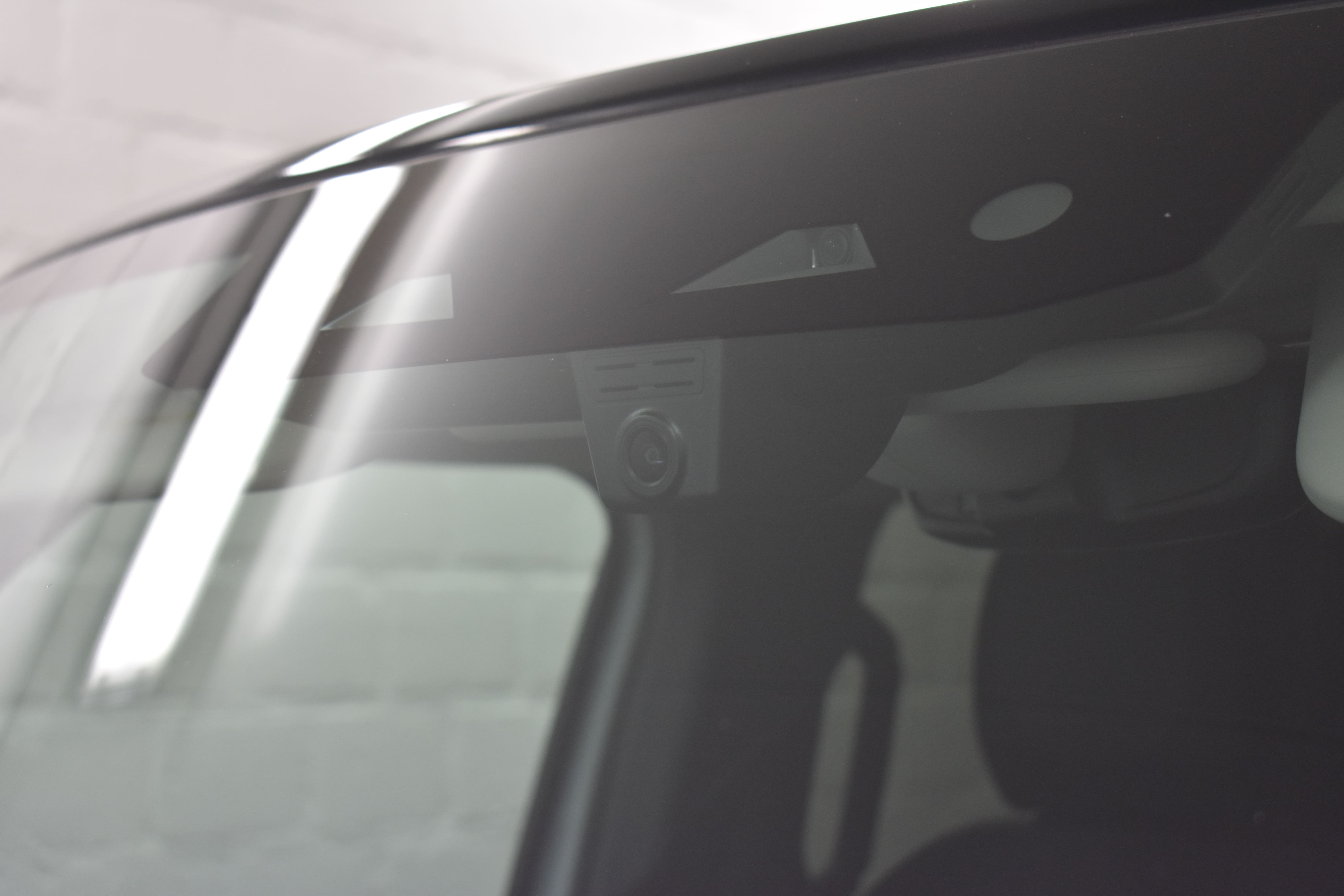 Vehicle gallery image 25