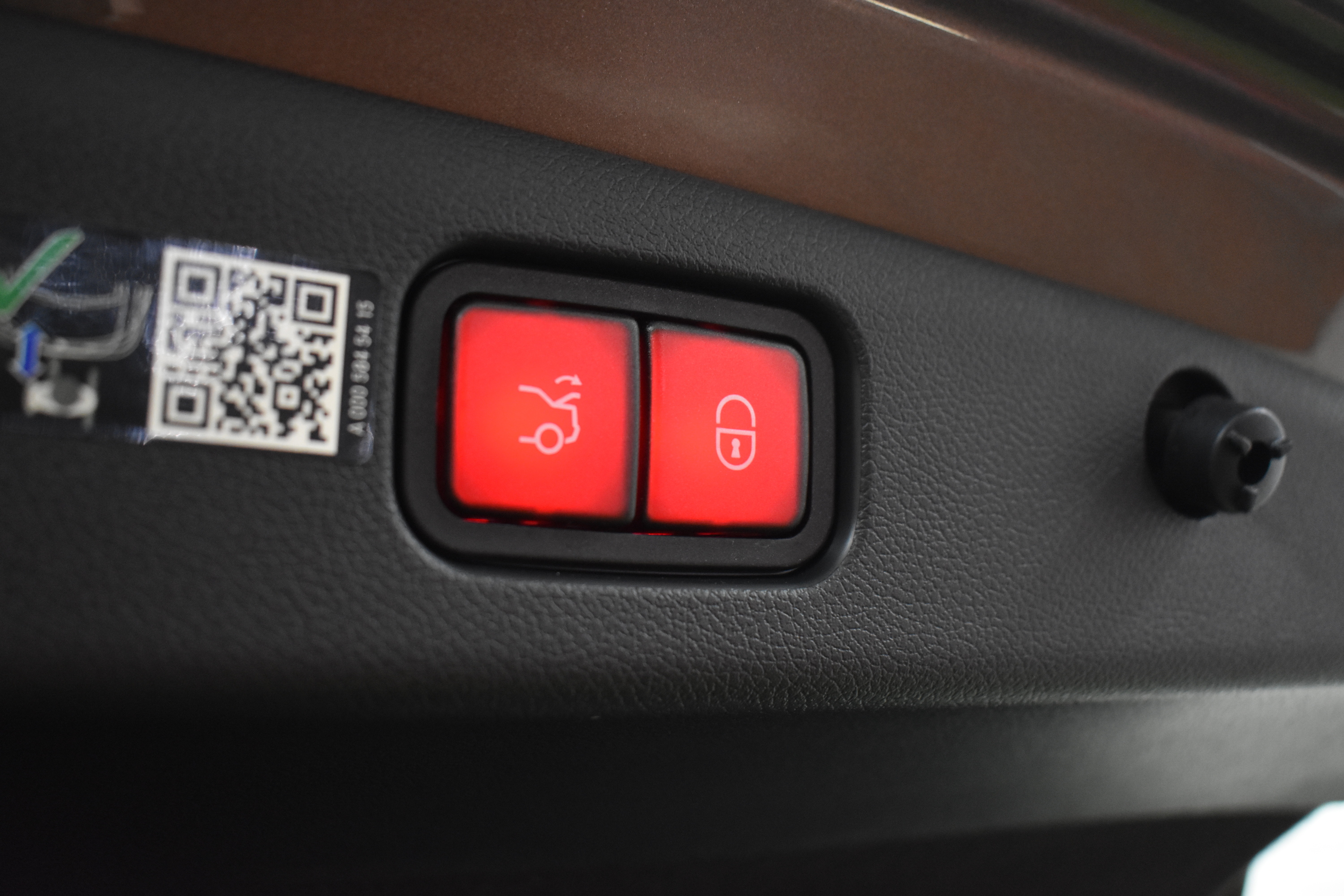Vehicle gallery image 9