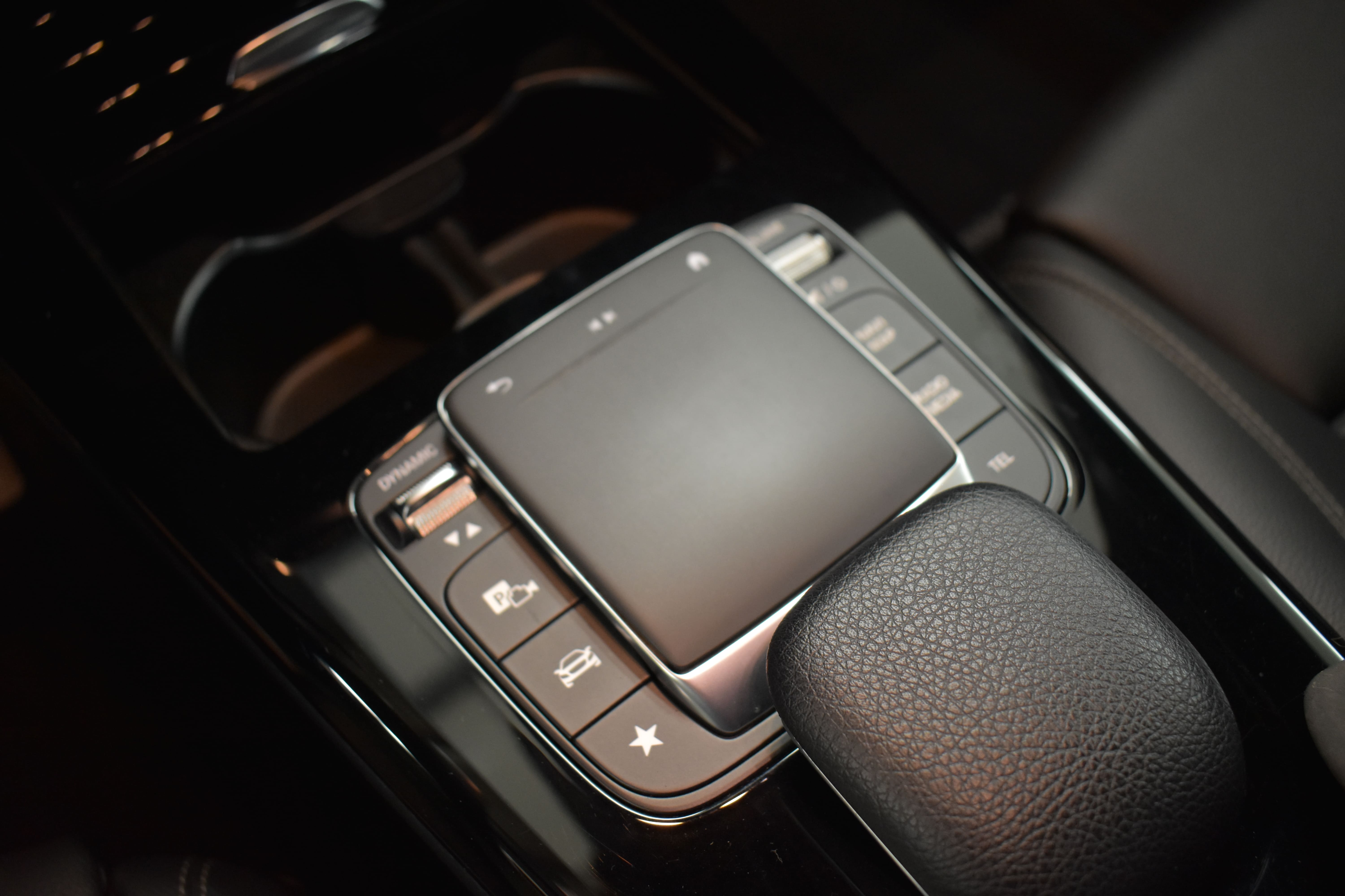 Vehicle gallery image 26