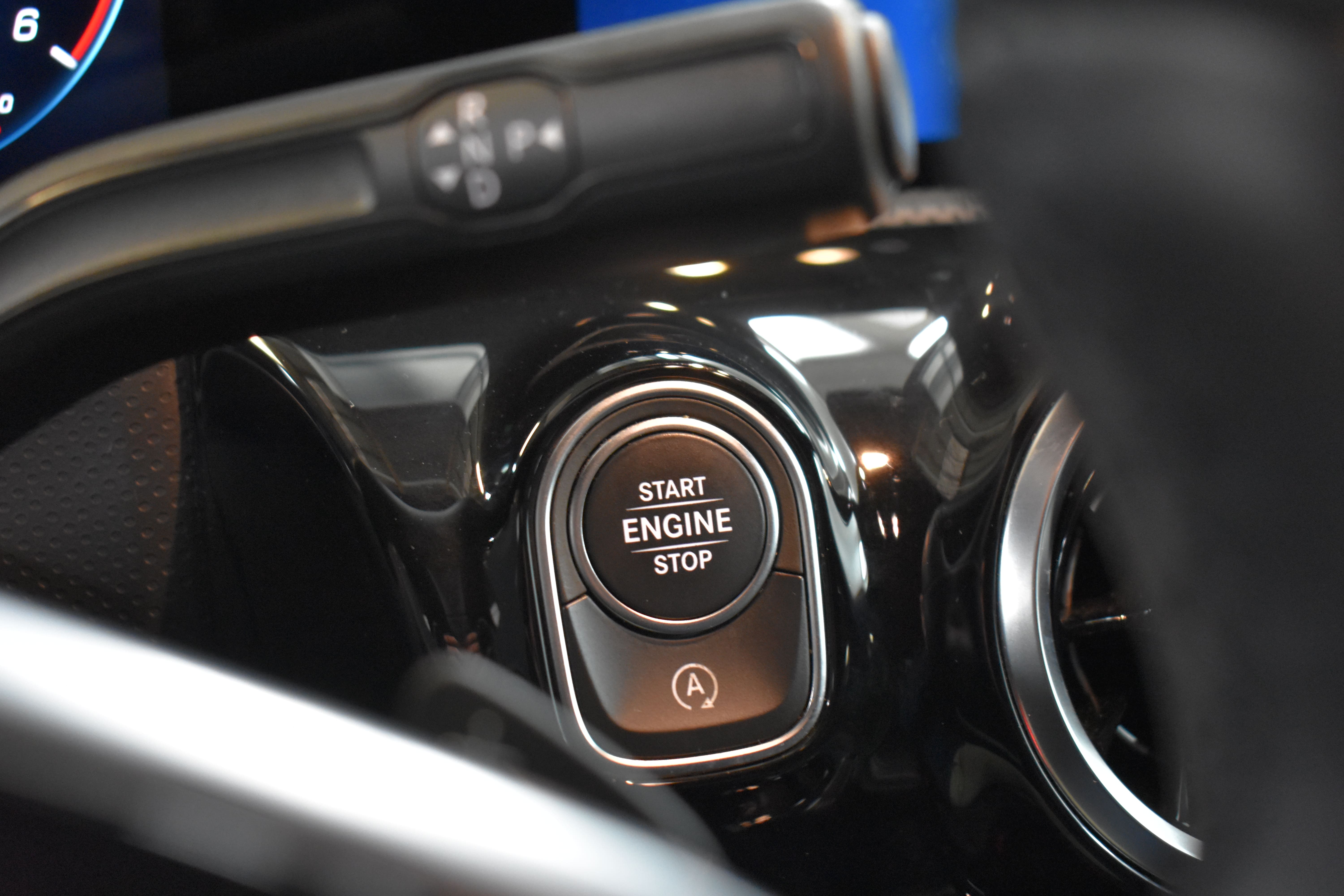 Vehicle gallery image 28