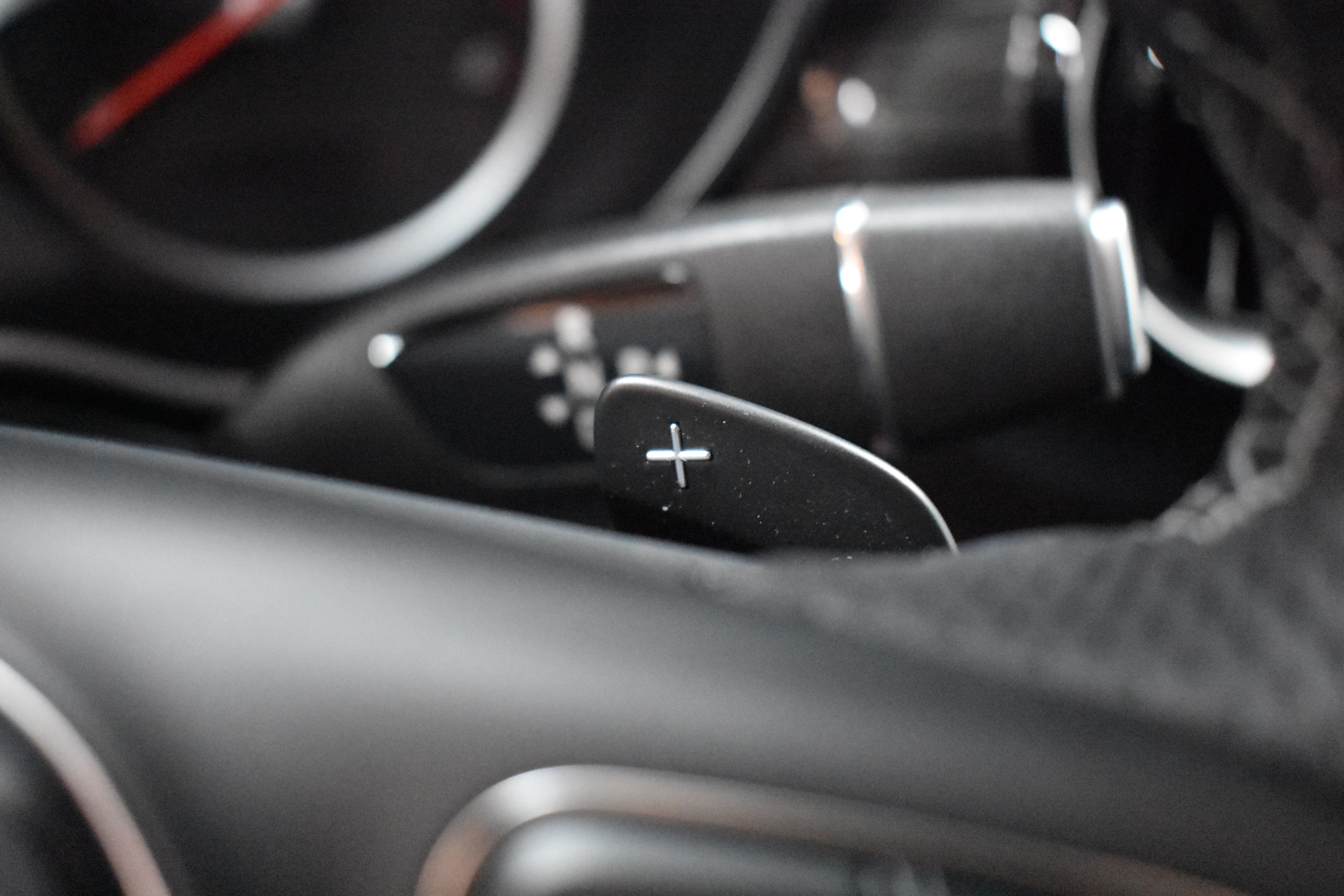 Vehicle gallery image 17