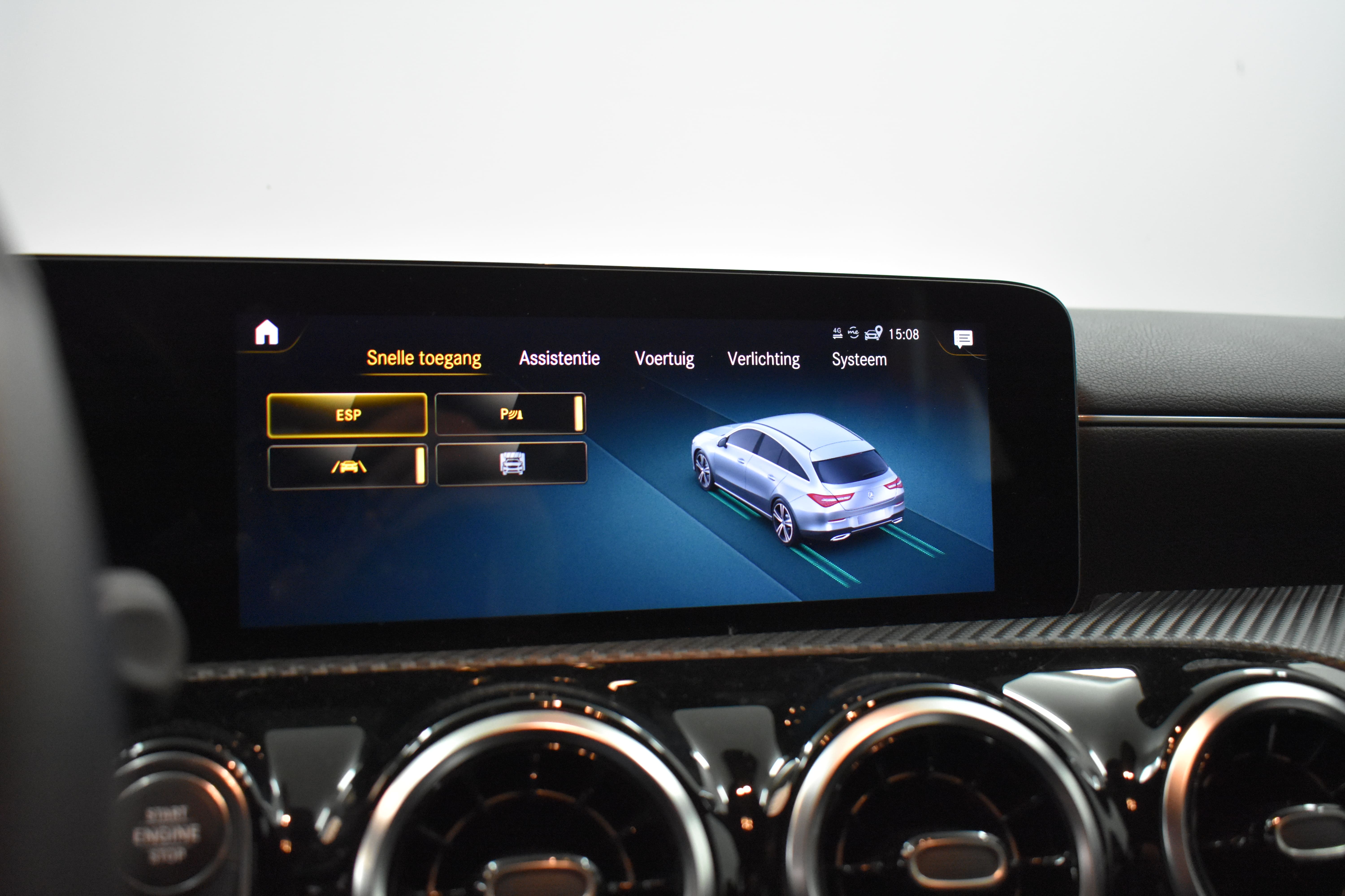 Vehicle gallery image 16