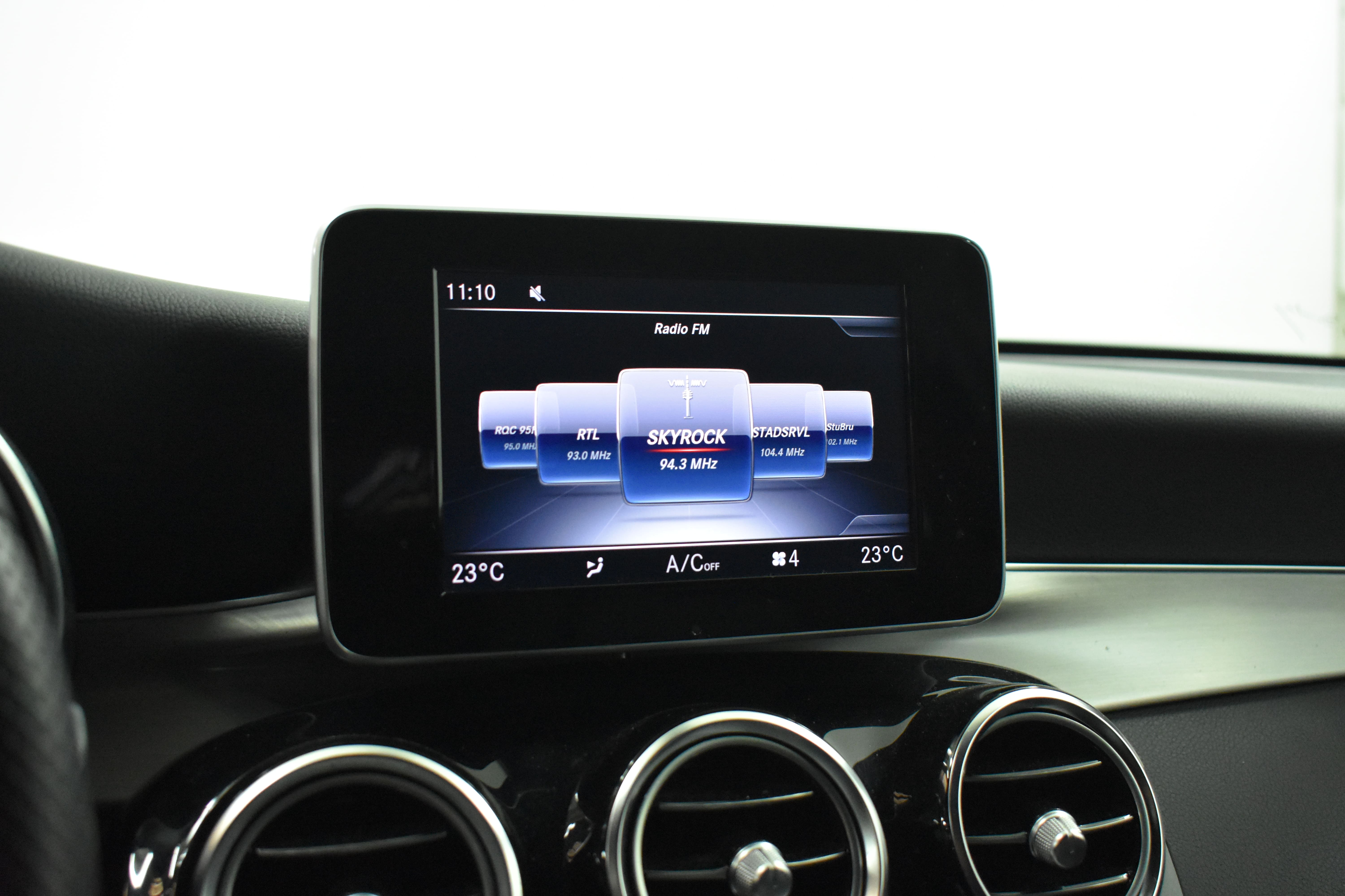 Vehicle gallery image 10